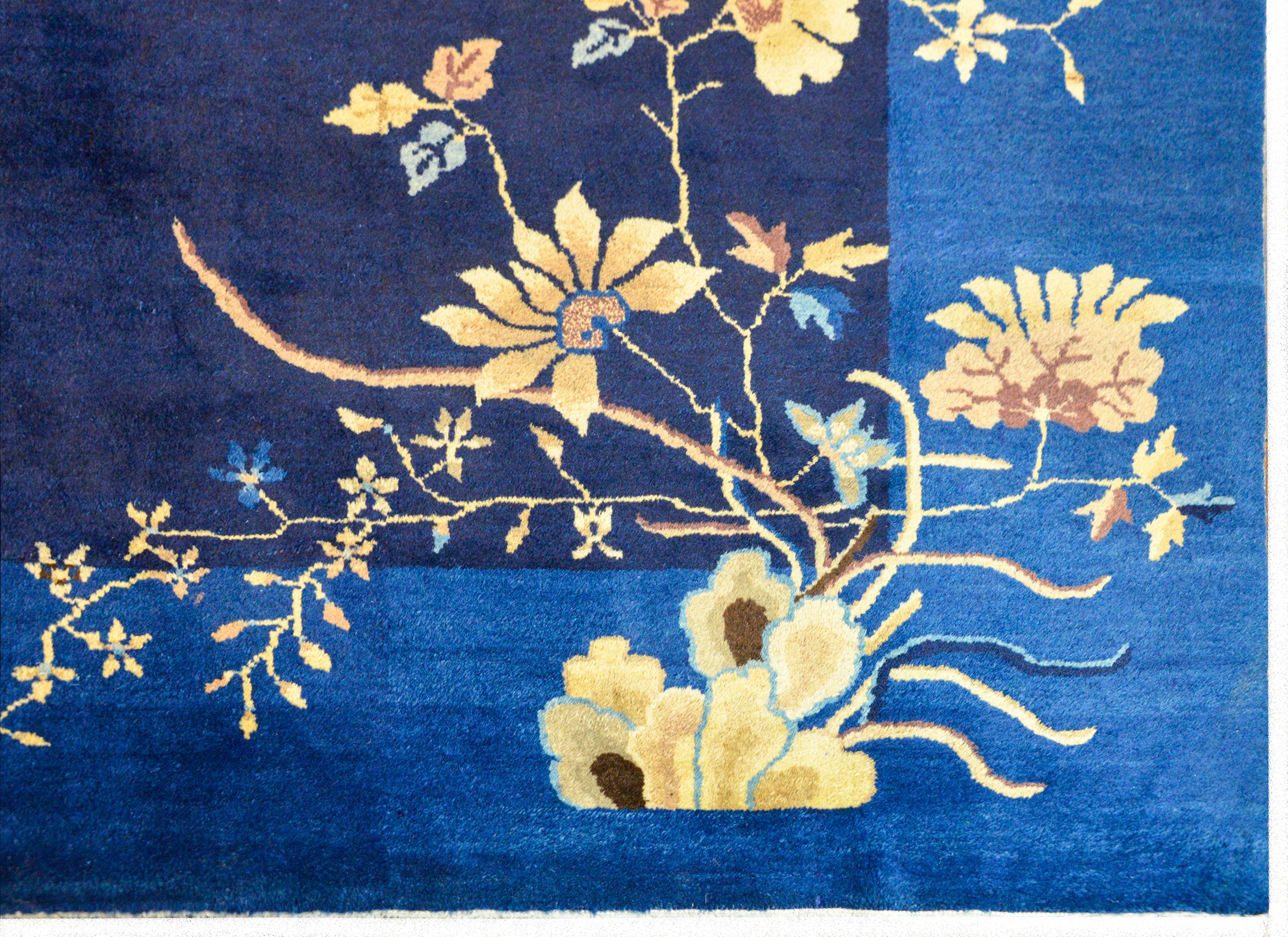 Hervorragender chinesischer Art-Déco-Teppich aus dem frühen 20. Jahrhundert im Angebot 1