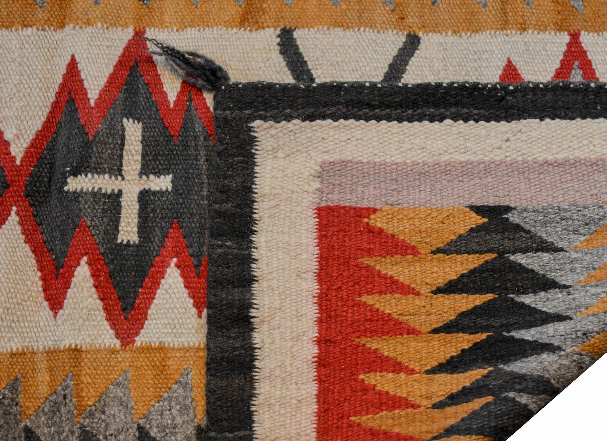 Outstanding Early 20th Century Navajo Rug 2