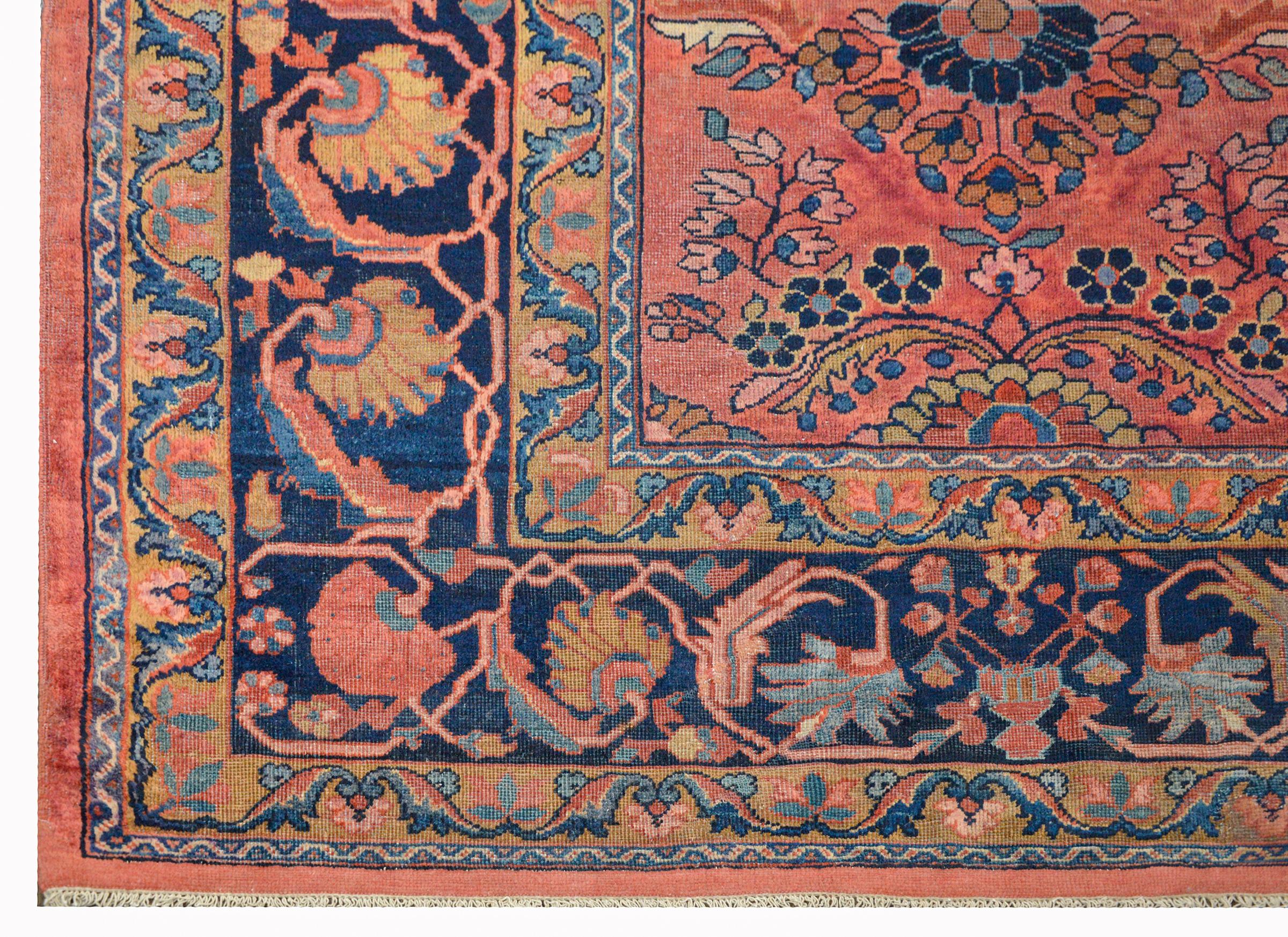 Outstanding Early 20th Century Sarouk Mahal 2