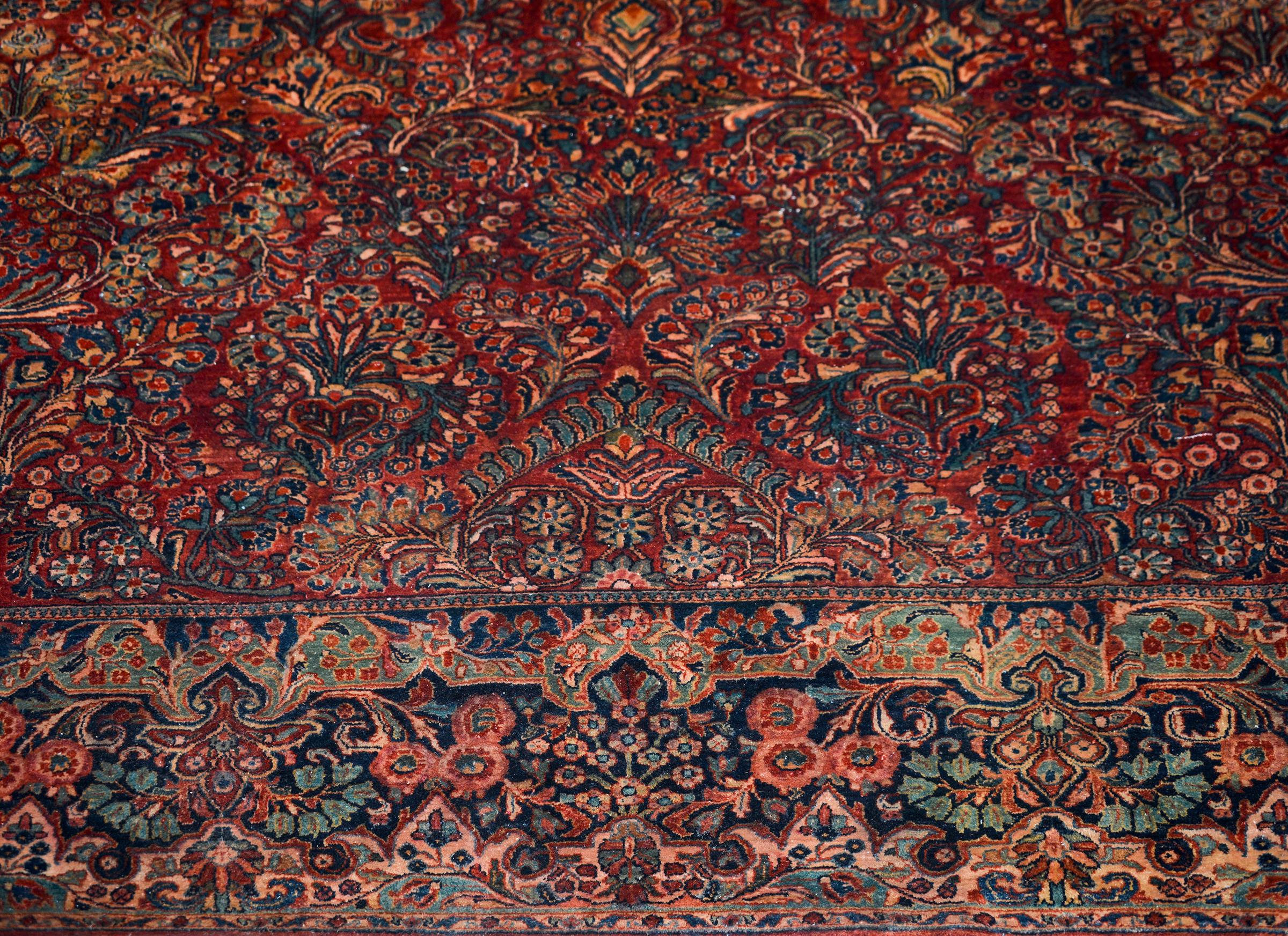 Outstanding Early 20th Century Sarouk Rug For Sale 4