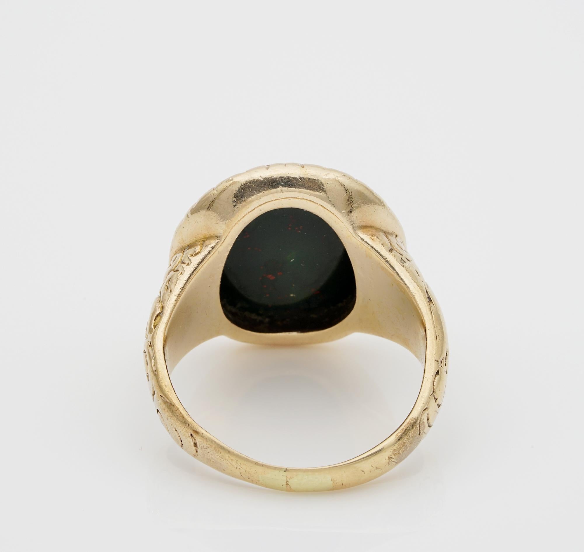 Outstanding Embossed Victorian Unisex Bloodstone Signet Ring 15 Karat Gold For Sale 4