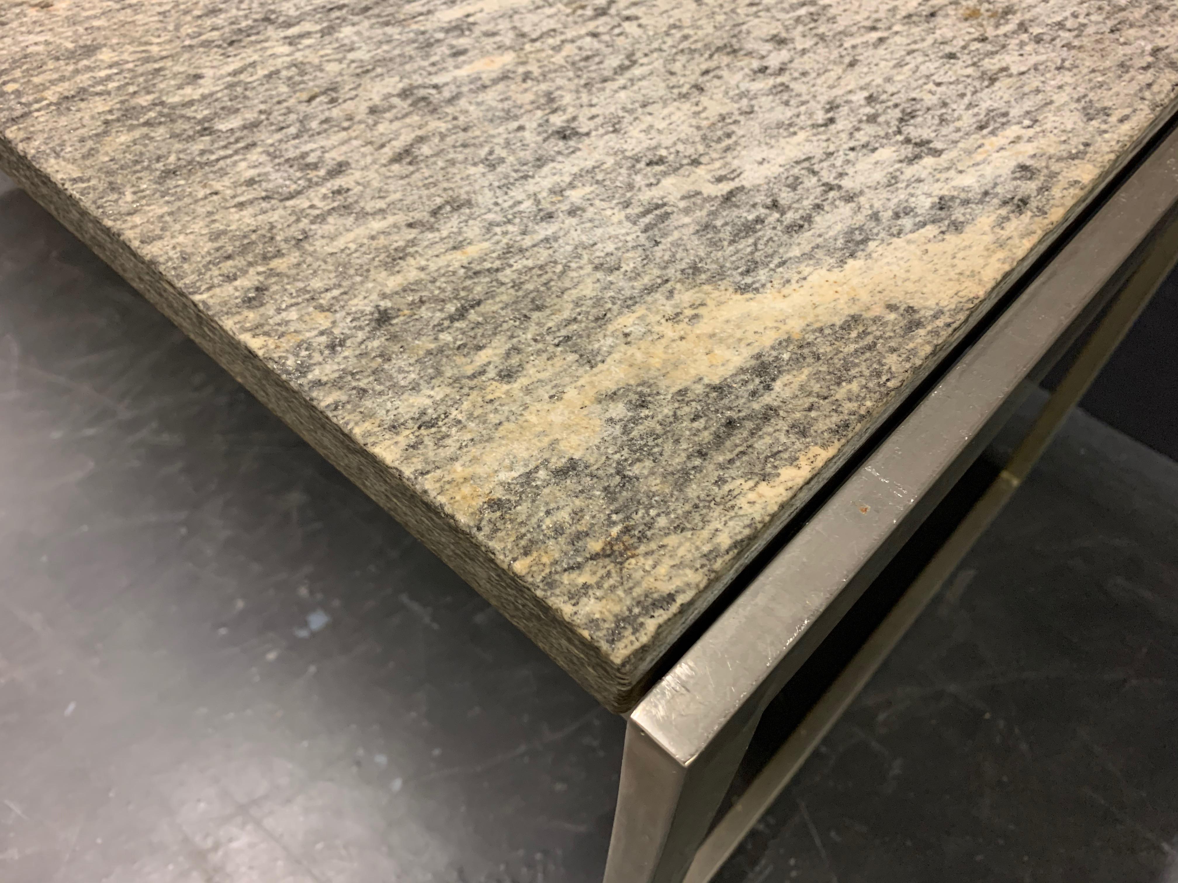 Magnifique table basse ou banc en marbre roulé Flint en vente 5