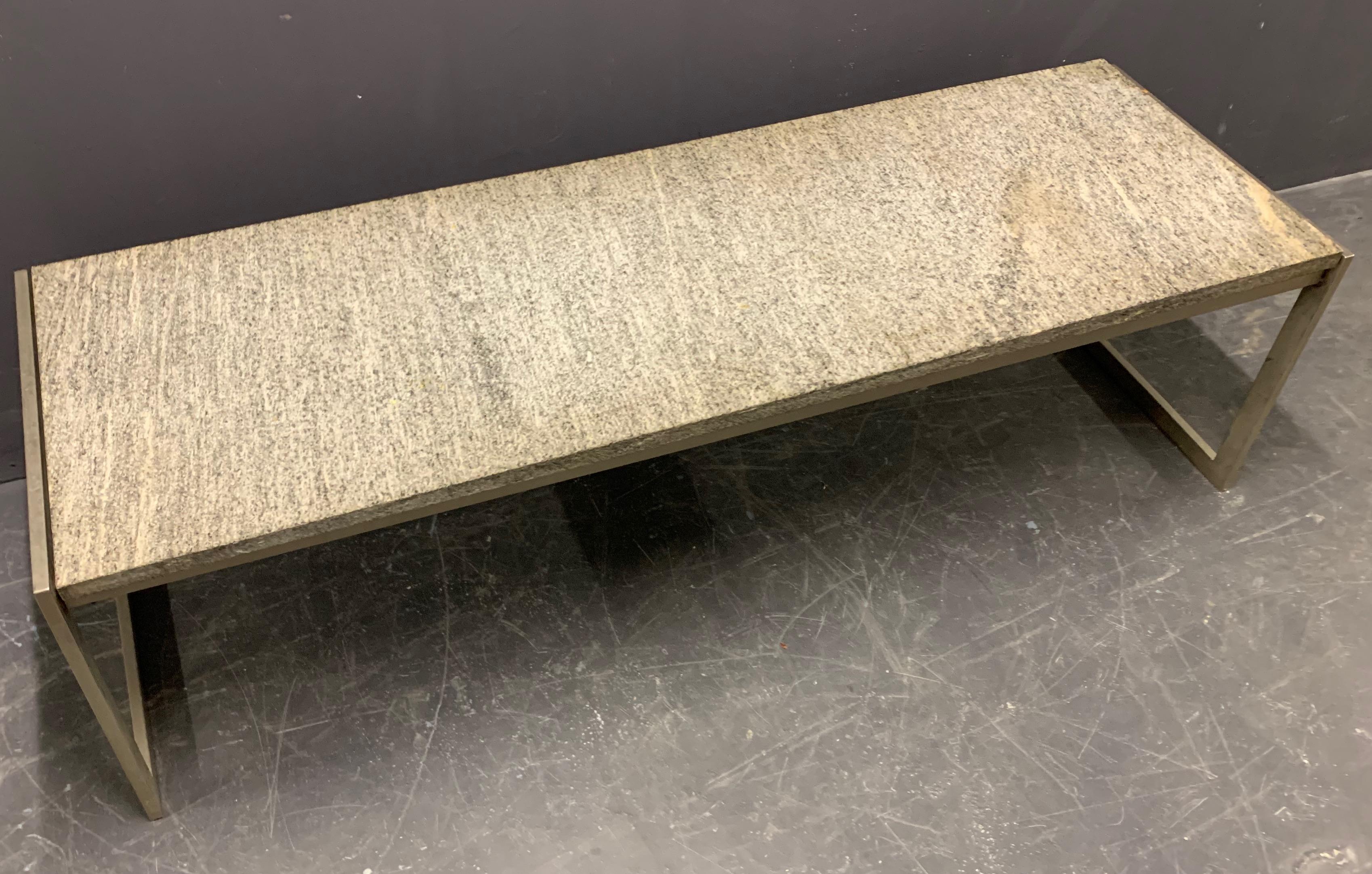 Magnifique table basse ou banc en marbre roulé Flint en vente 1