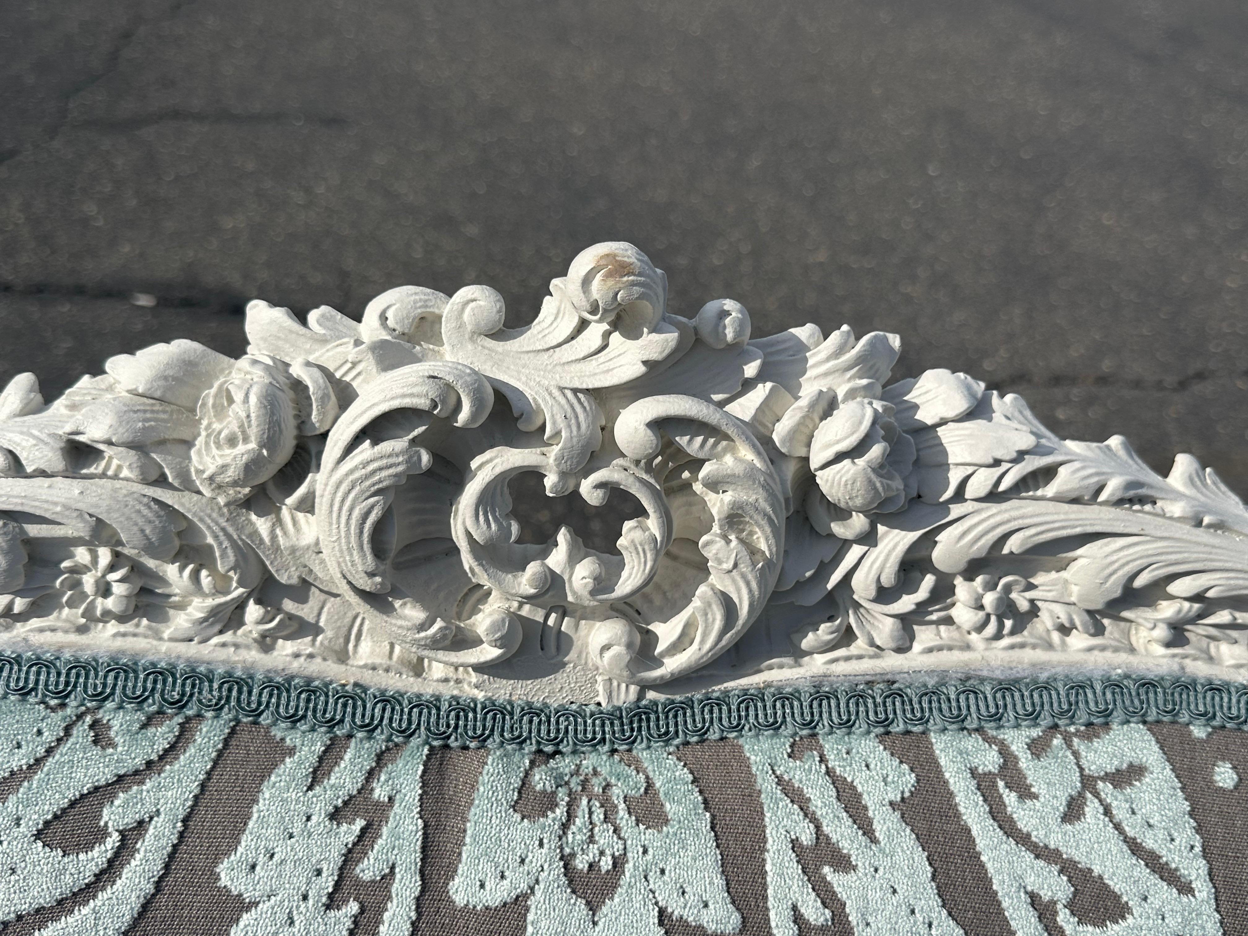 Late 19th Century Outstanding French 1870s era Louis XV Thibaut Velvet Damask White Painted Settee For Sale