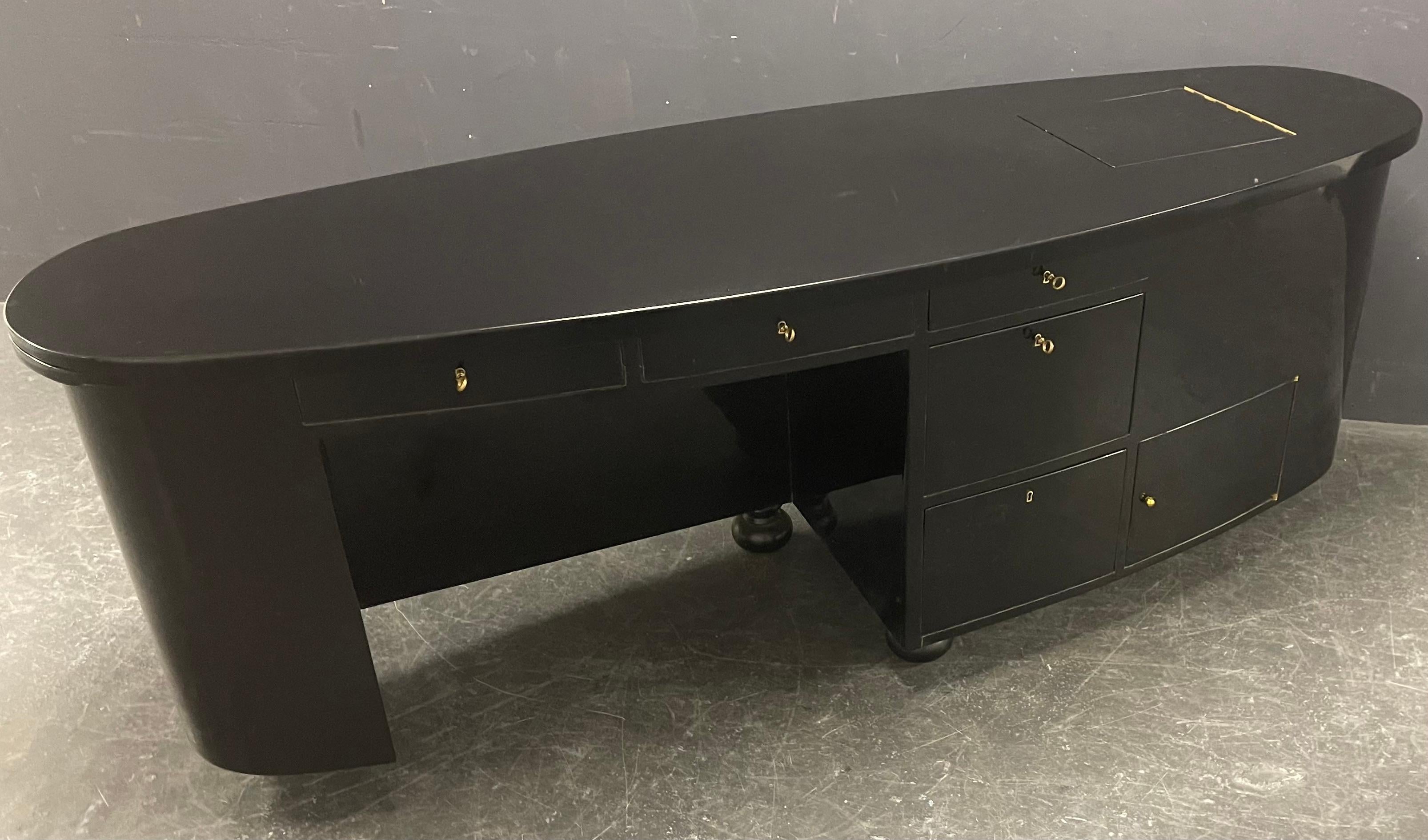 Lacquered Outstanding French Art Deco Desk For Sale