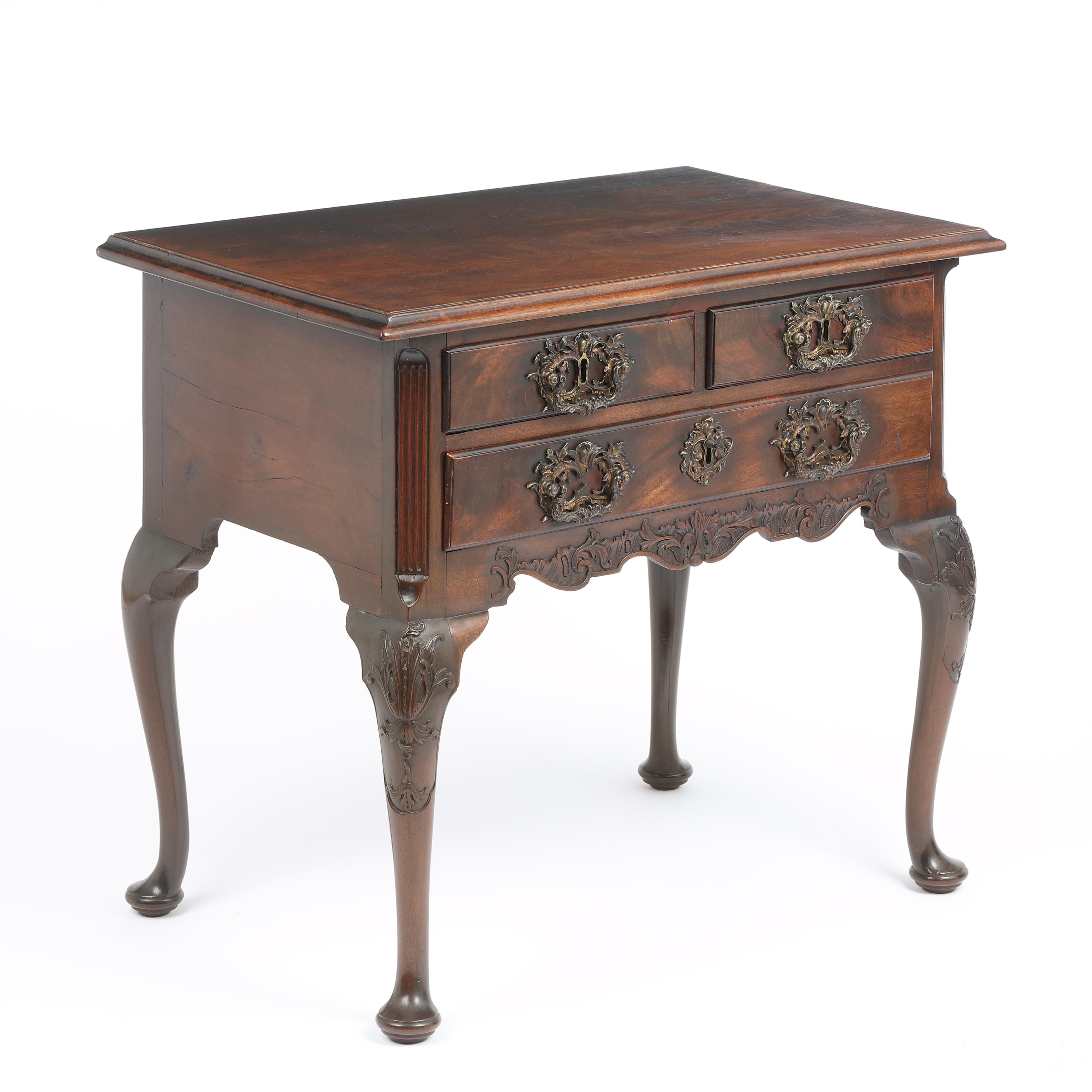 English Outstanding George II Mahogany Lowboy/Side Table For Sale