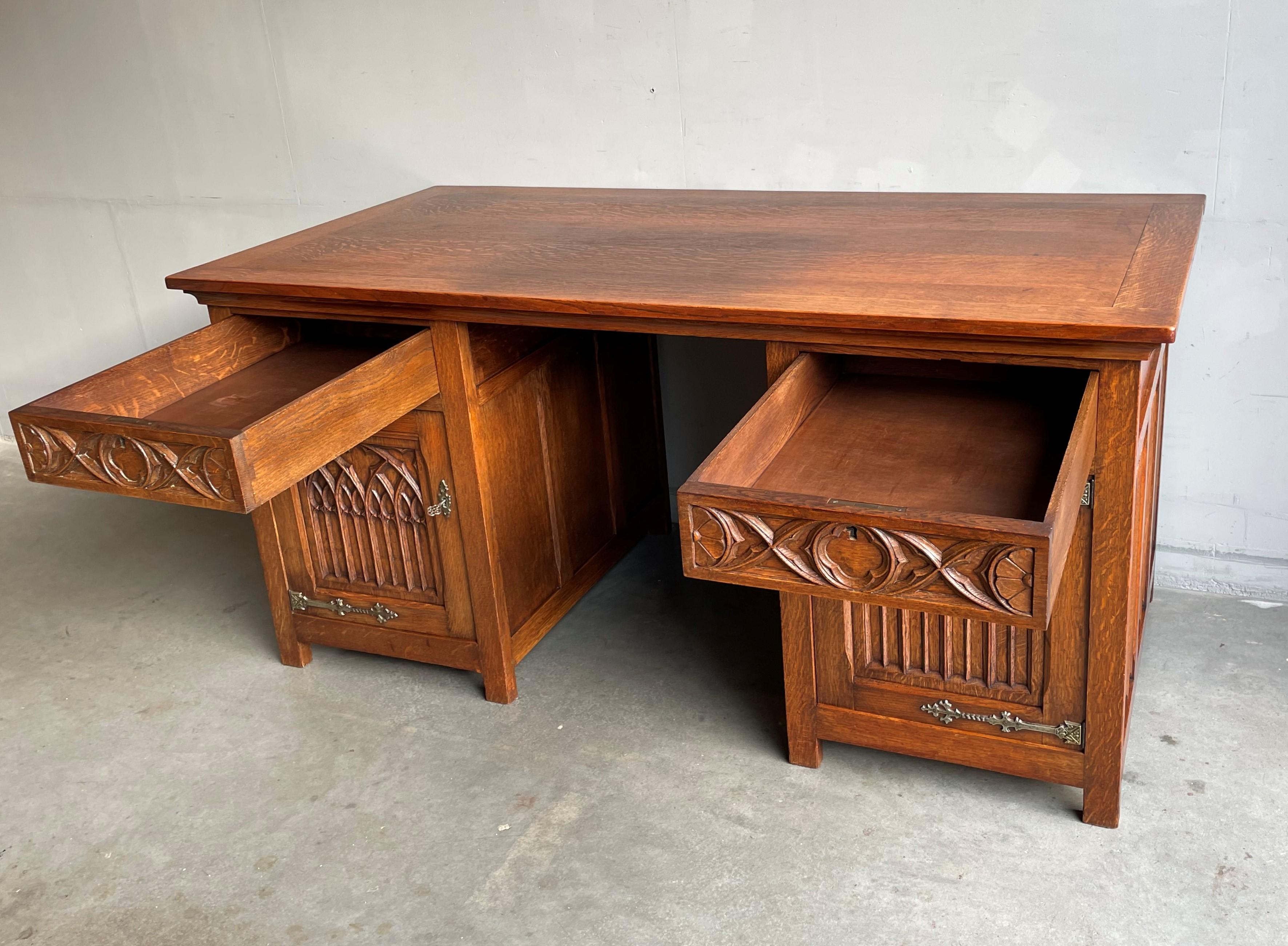Outstanding Gothic Revival Tiger Oak Desk w. Quality Carved Church Window Panels For Sale 7