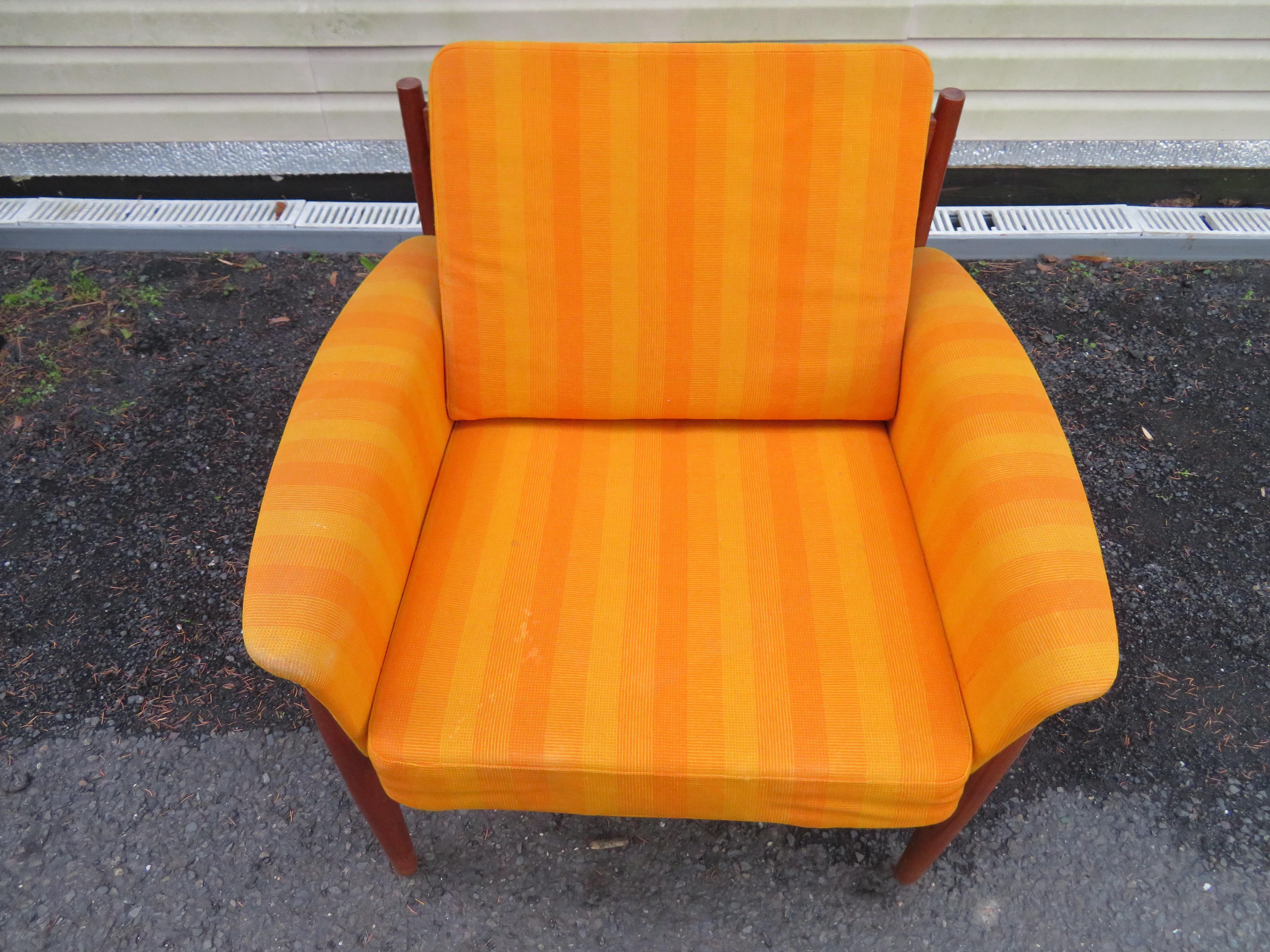 Danois Exceptionnelle chaise longue en teck Grete Jalk, style danois moderne du milieu du siècle dernier en vente