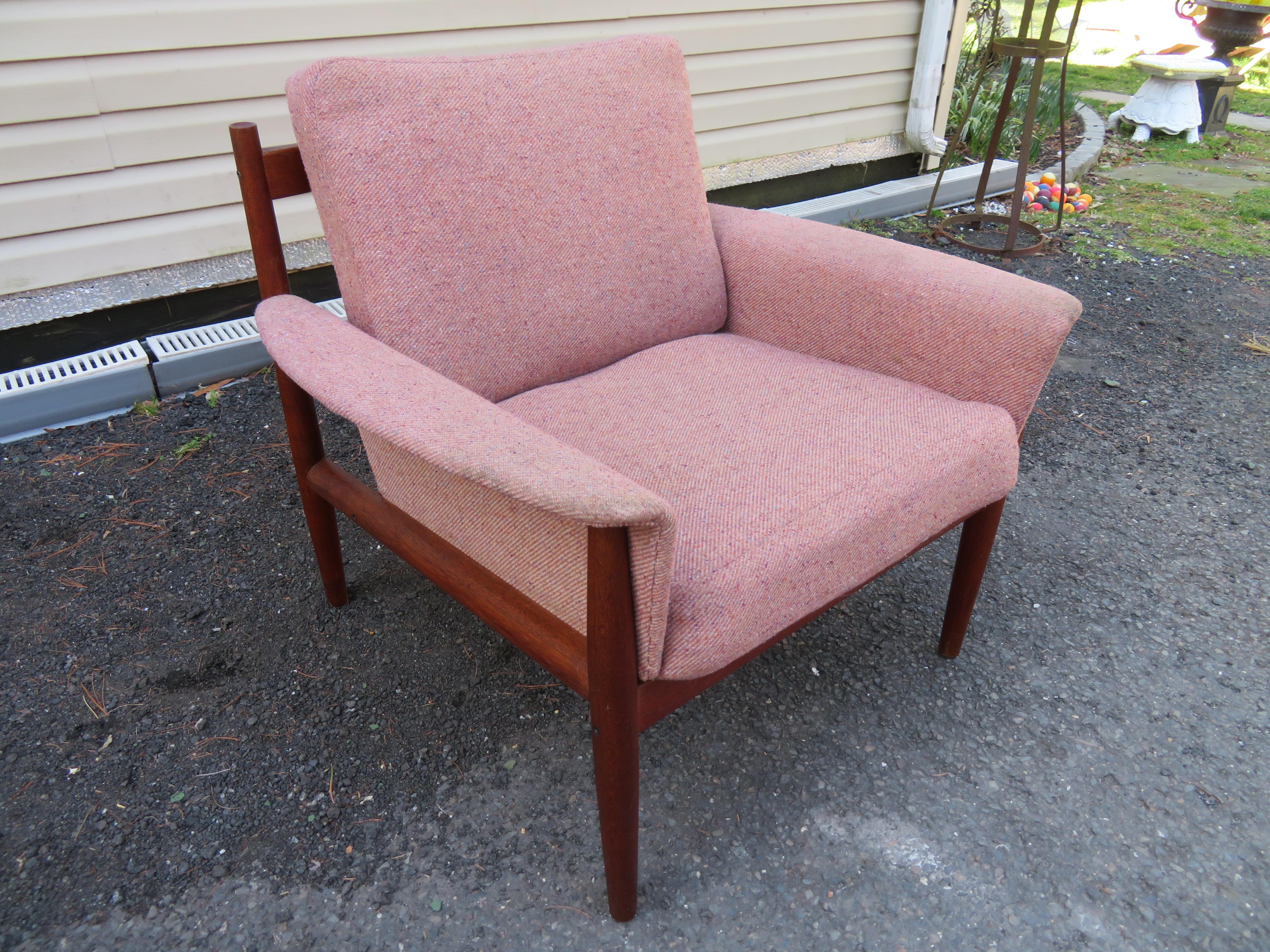 Outstanding Grete Jalk Teak Lounge Chair, Midcentury Danish Modern For Sale 6