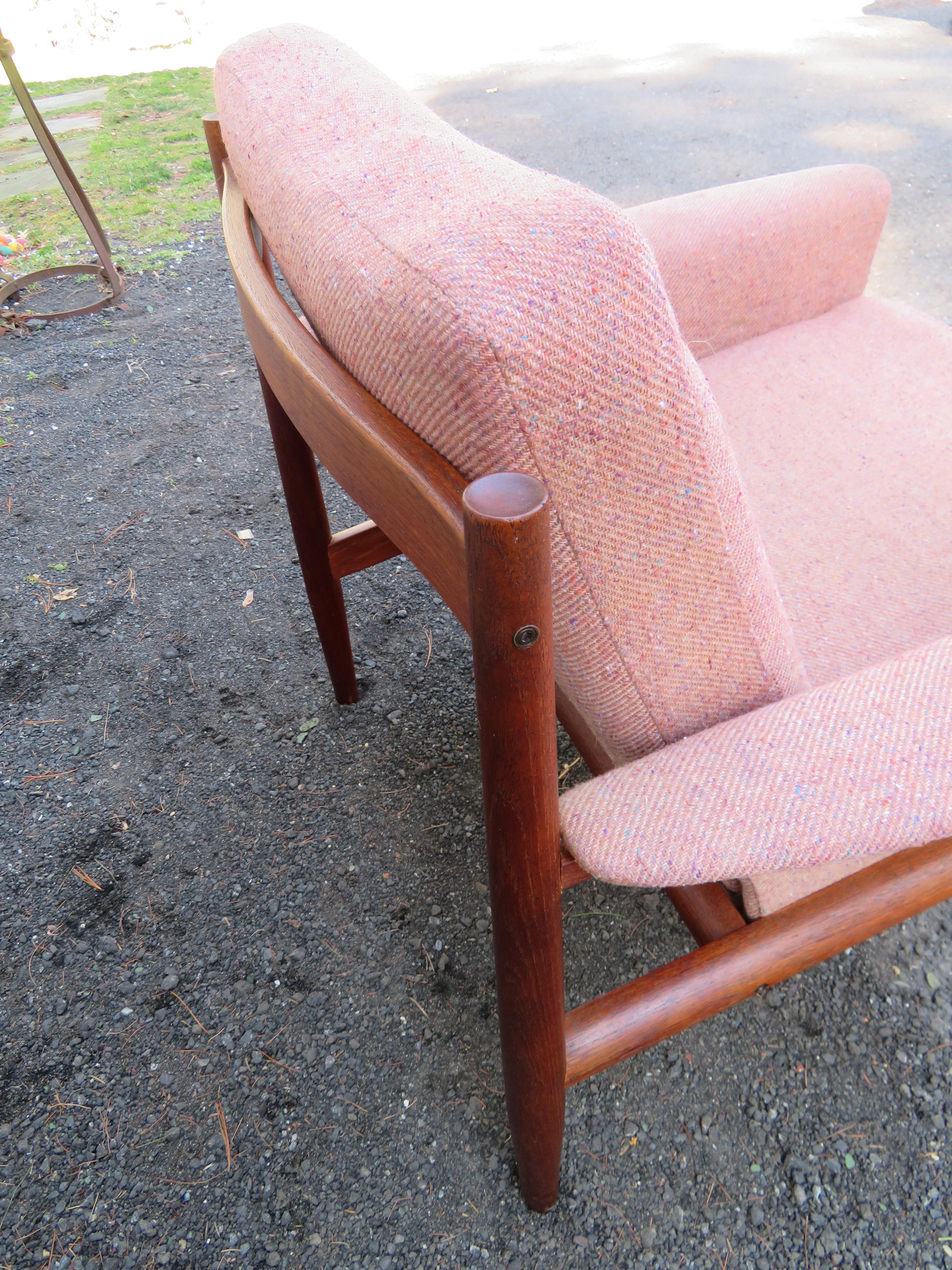 Outstanding Grete Jalk Teak Lounge Chair, Midcentury Danish Modern For Sale 2
