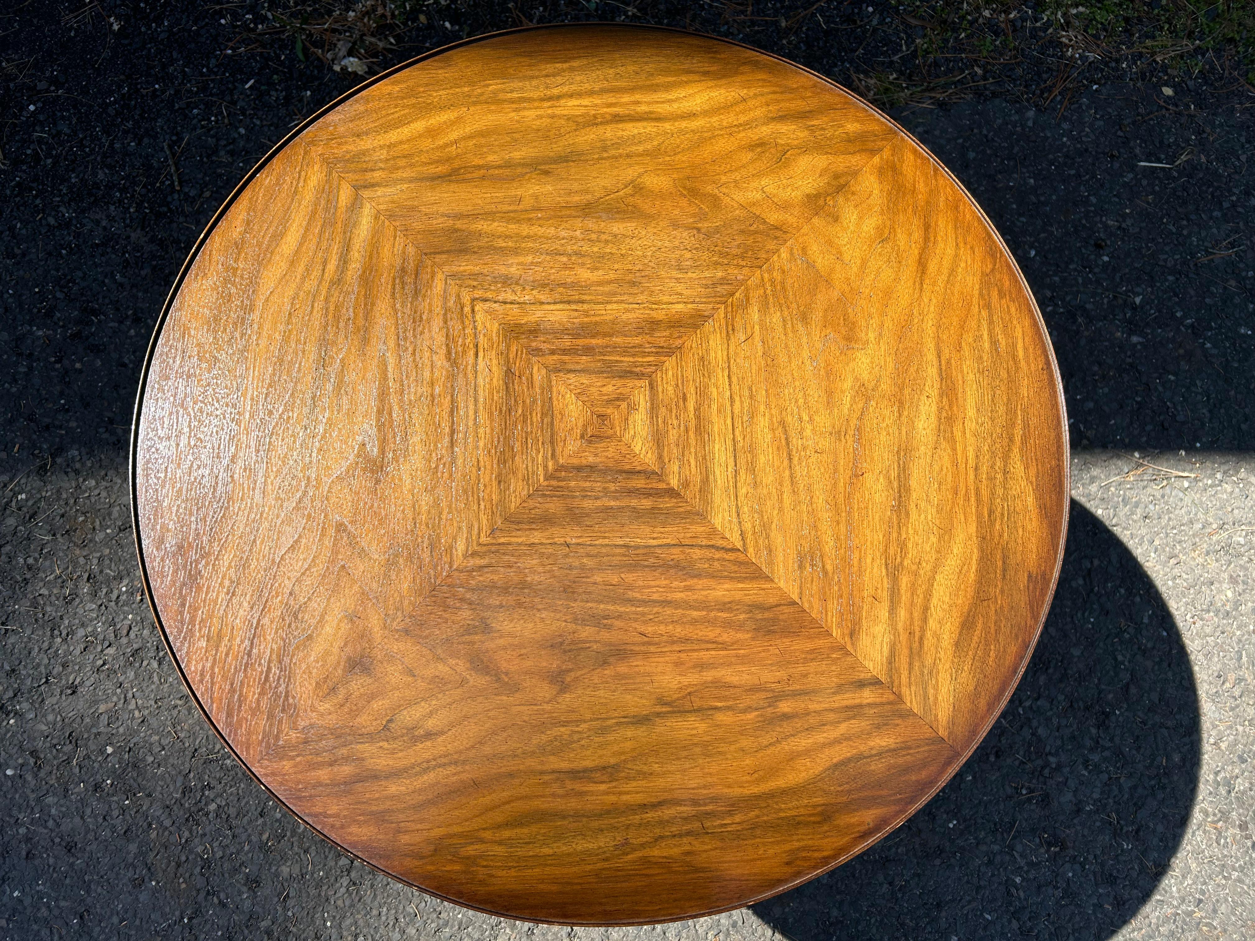 Outstanding John Widdicomb Attr. Round Walnut Side Table Mid-Century Modern For Sale 2