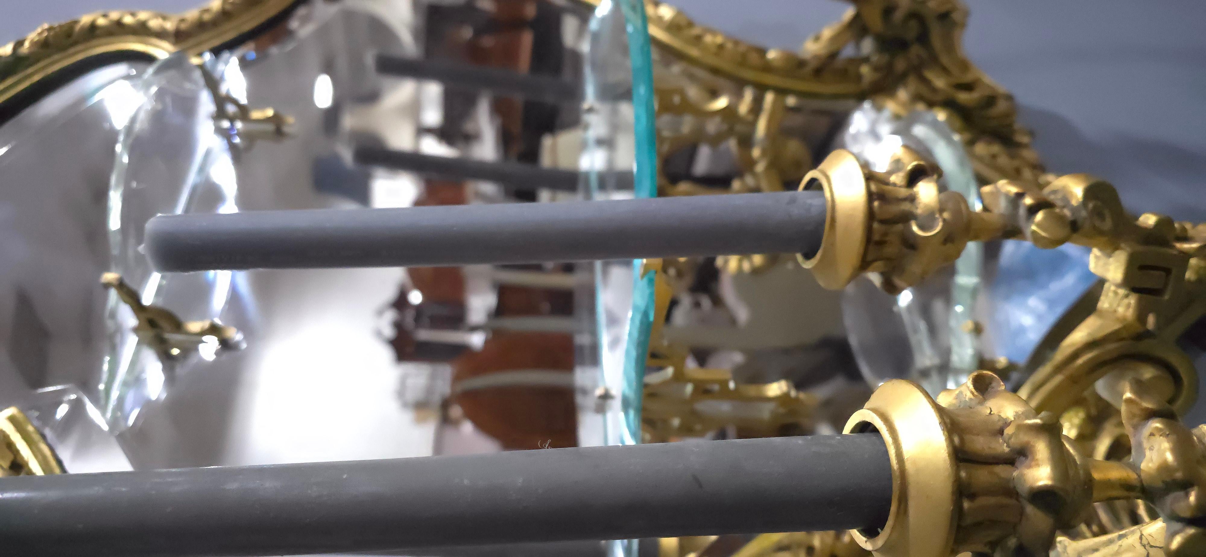 Exceptionnelle paire de grandes girondoles dorées en vente 3