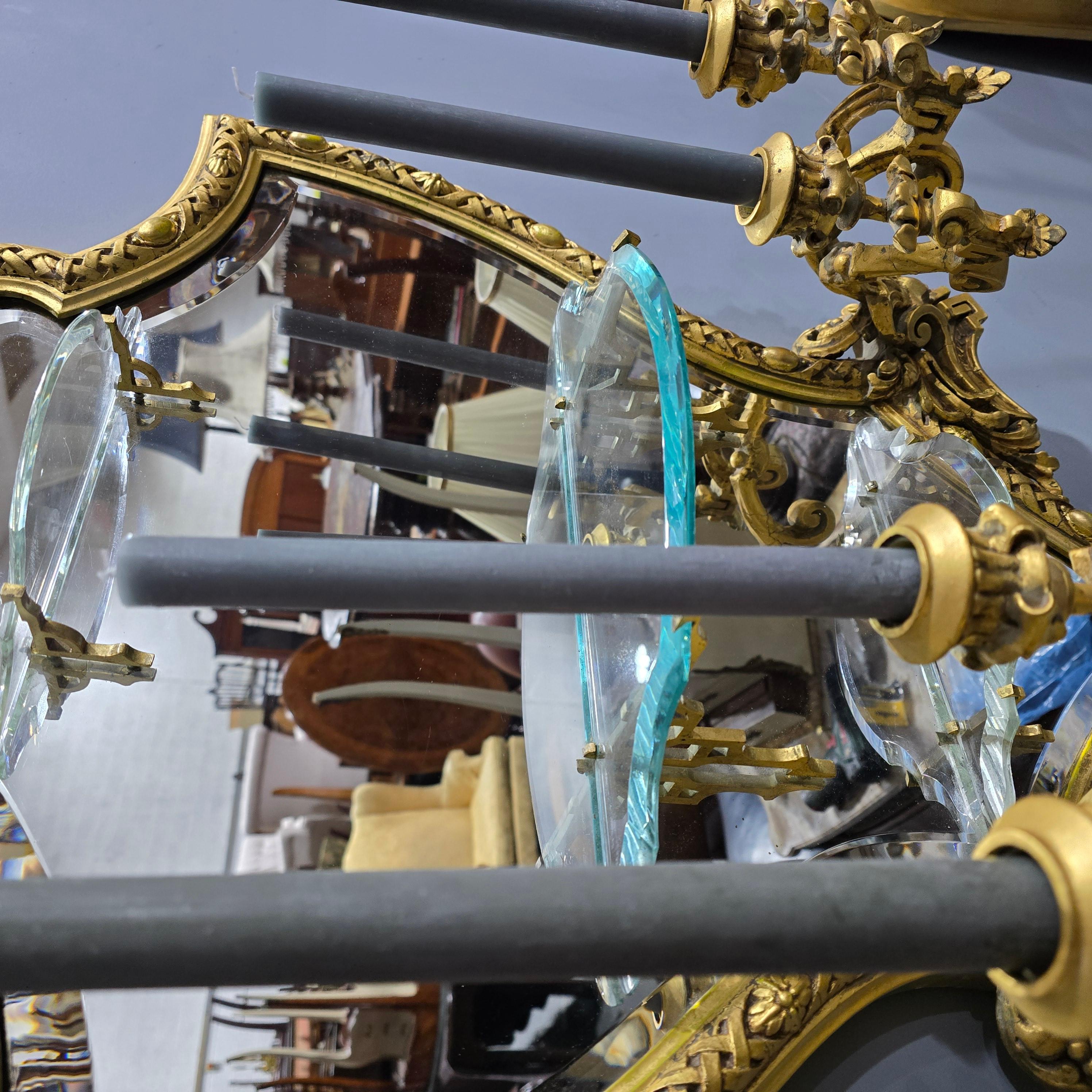 Exceptionnelle paire de grandes girondoles dorées en vente 8