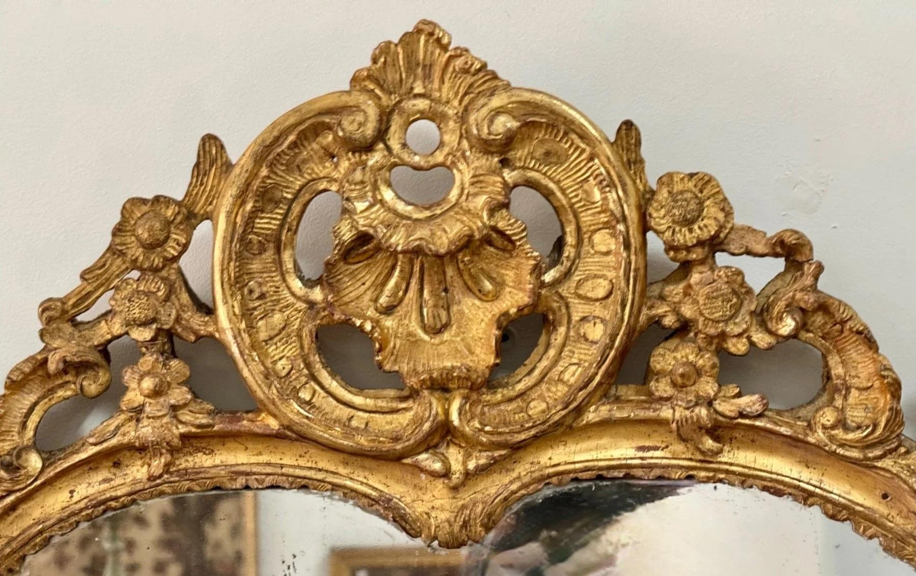 Excepcional espejo Luis XV, c. 1750 en Bueno estado para la venta en Charlottesville, VA