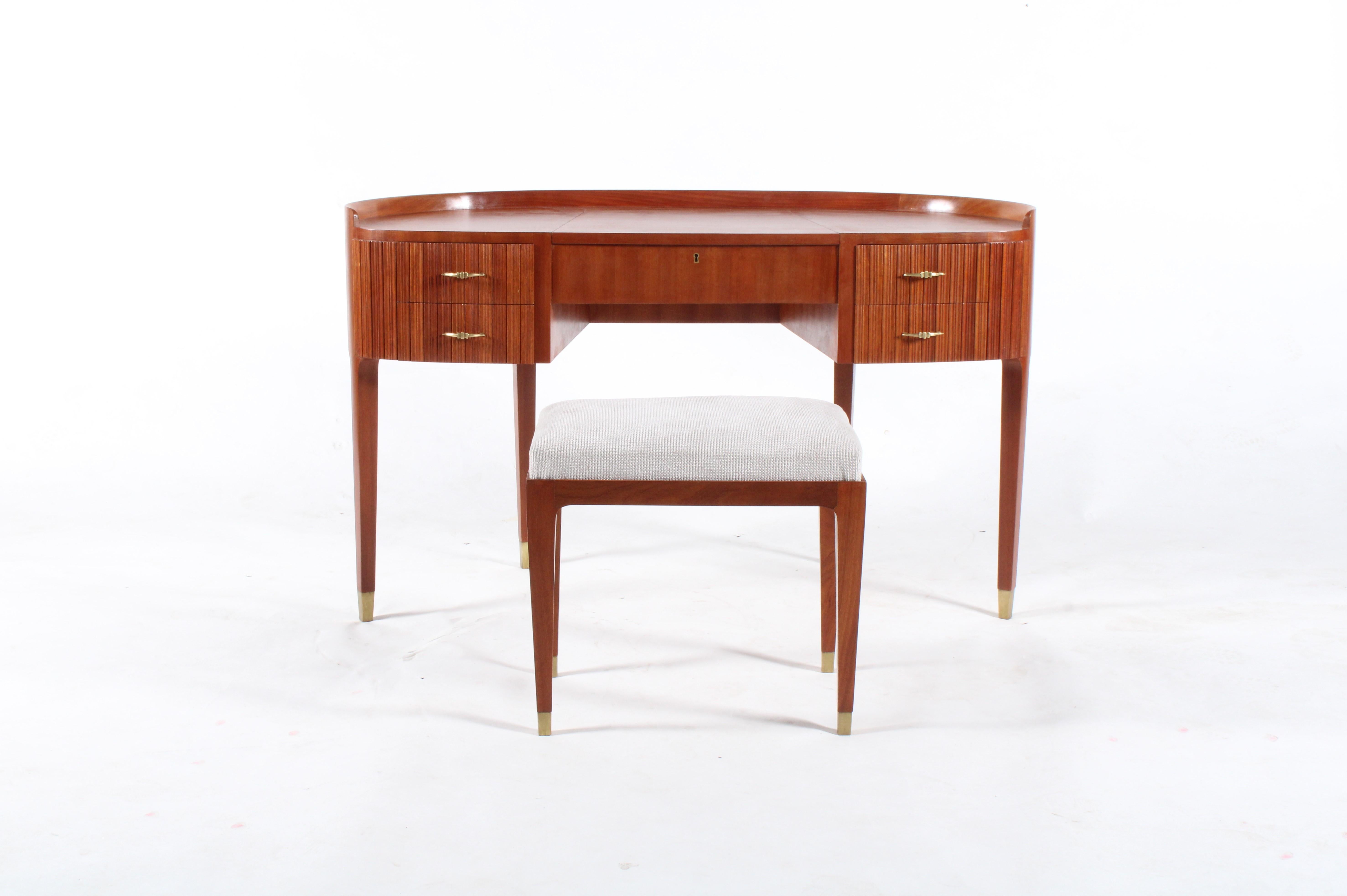 Mid-20th Century Outstanding Mid Century Italian Dressing Table By Paola Buffa *Free WW Delivery