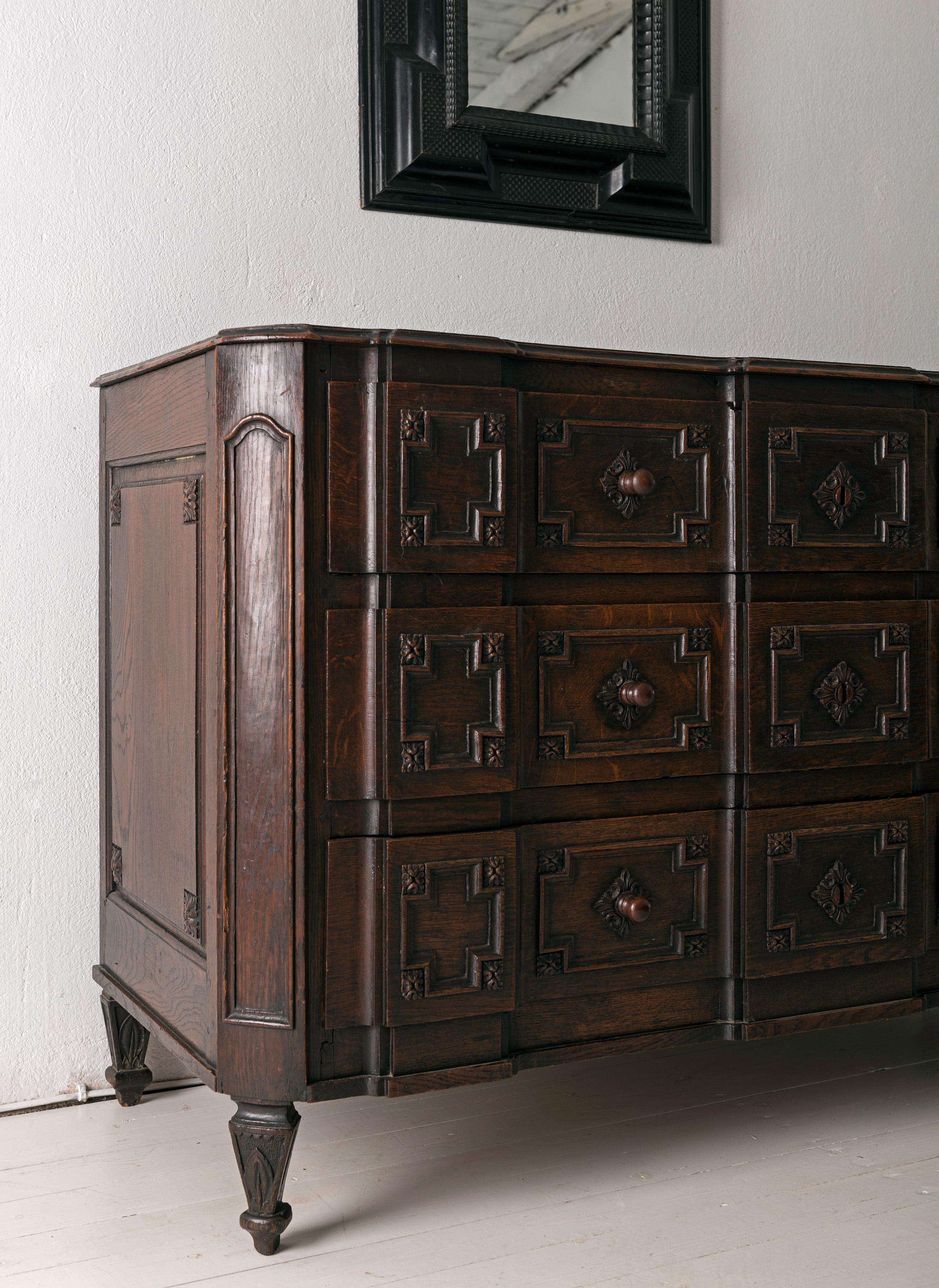 Oak Outstanding Minimal Provencal Chest of Drawers, France, 18th Century