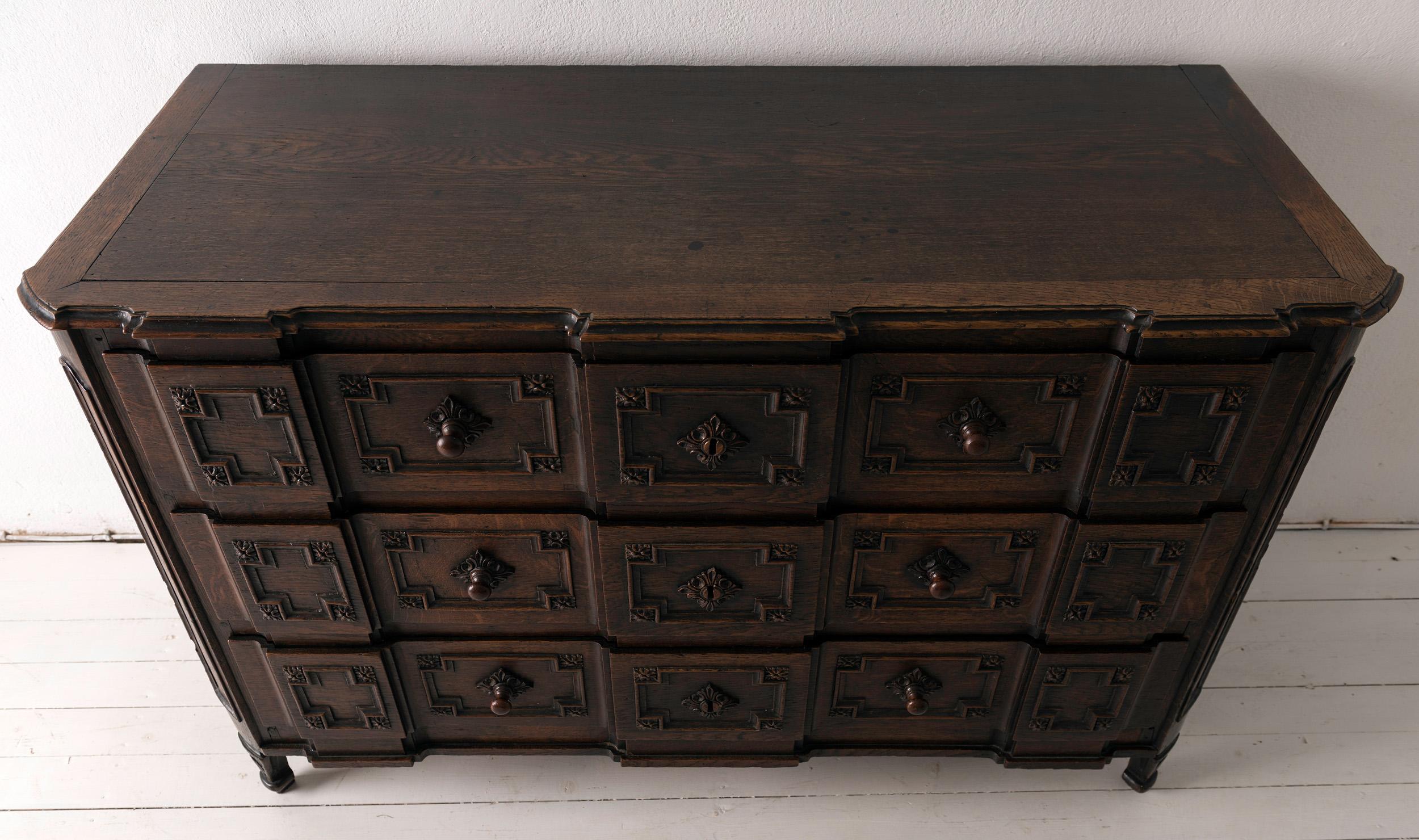 Outstanding Minimal Provencal Chest of Drawers, France, 18th Century 2