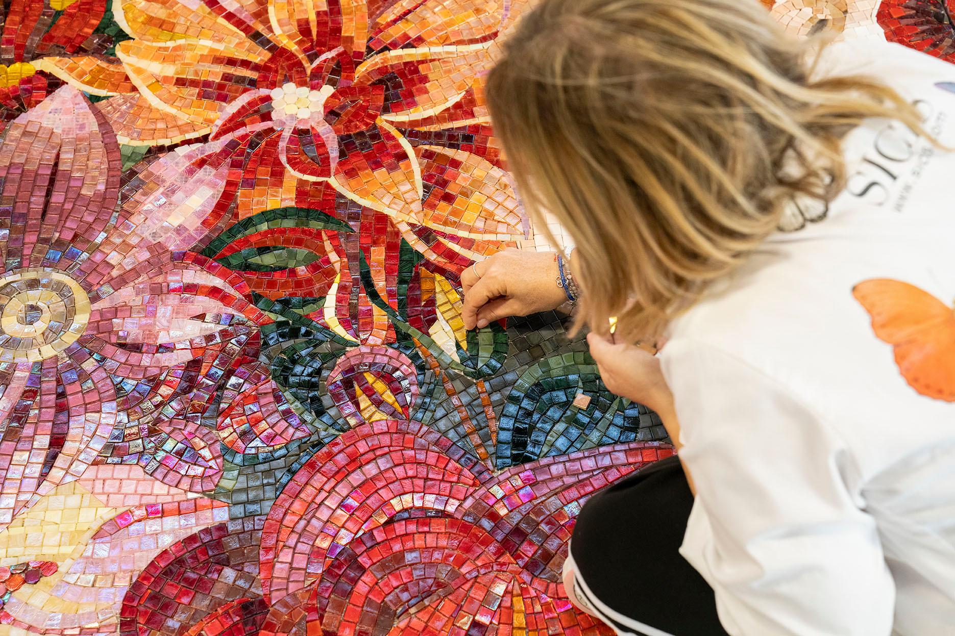 Outstanding Mosaic Artwork - A Must Have for Collectors - Bespokable and Framed (Italienisch) im Angebot