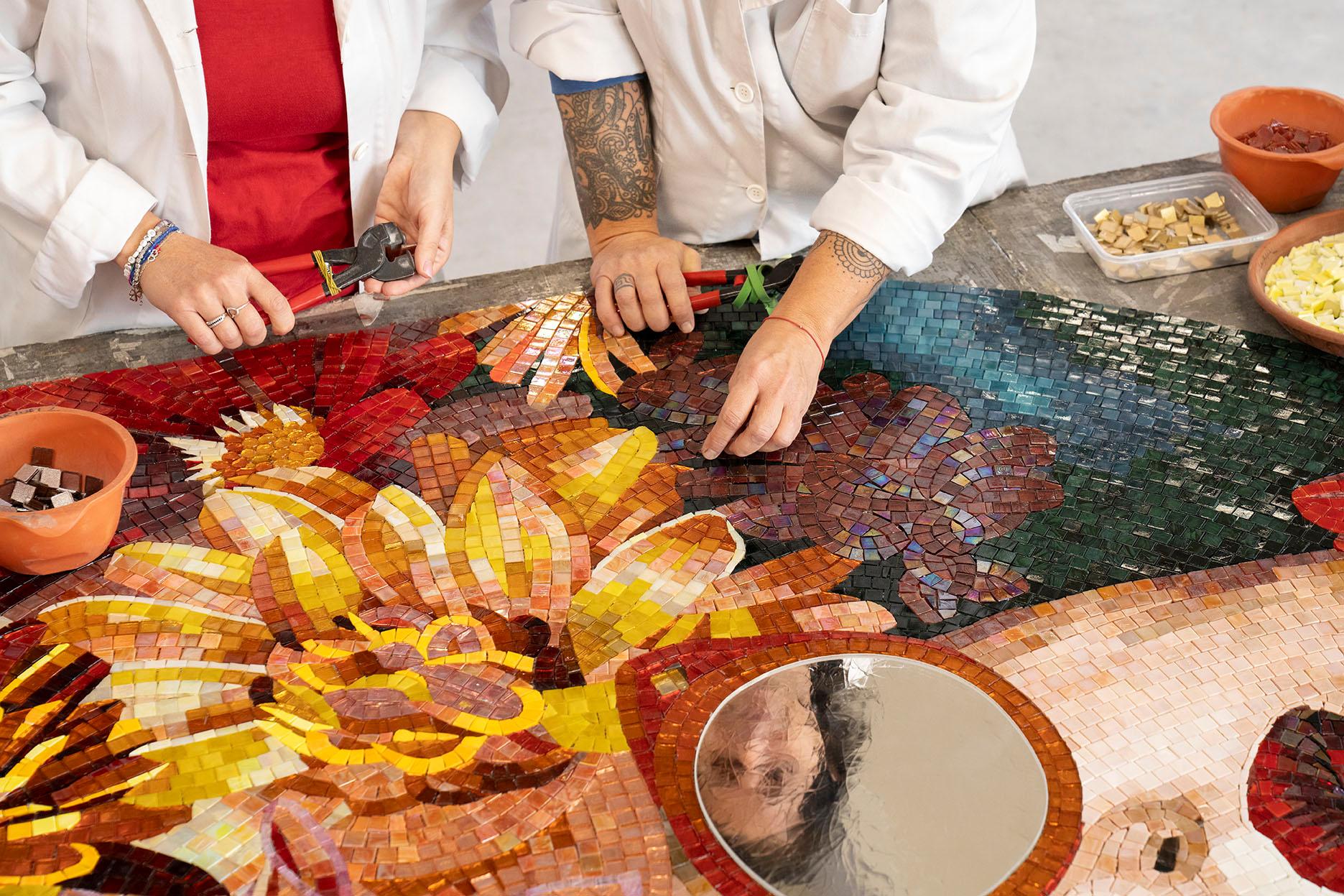 Outstanding Mosaic Artwork - A Must Have for Collectors - Bespokable and Framed (Italienisch) im Angebot