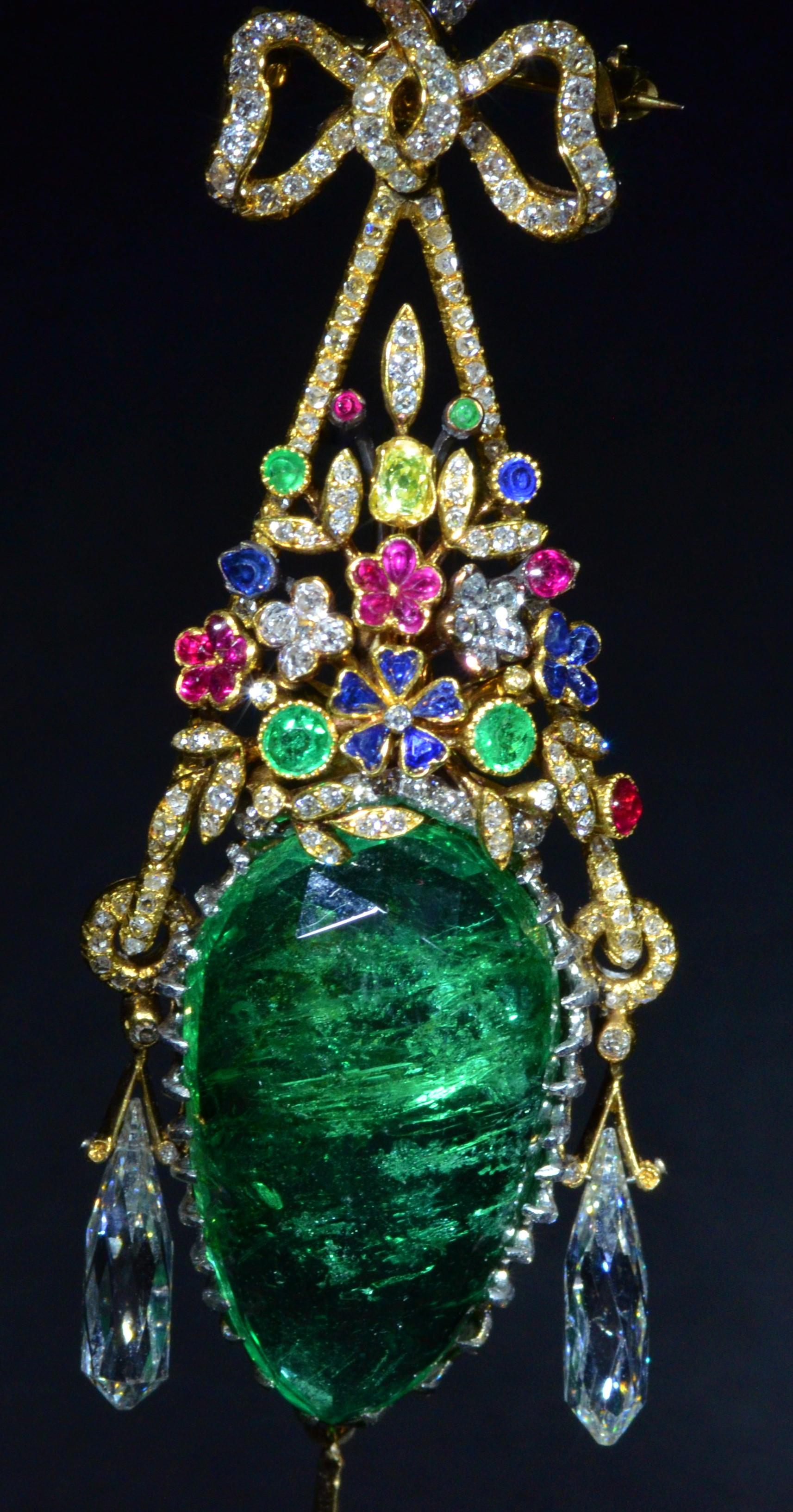 Edwardian Outstanding Multi-Gem Pendant Brooch by Frederic Boucheron, circa 1890 For Sale