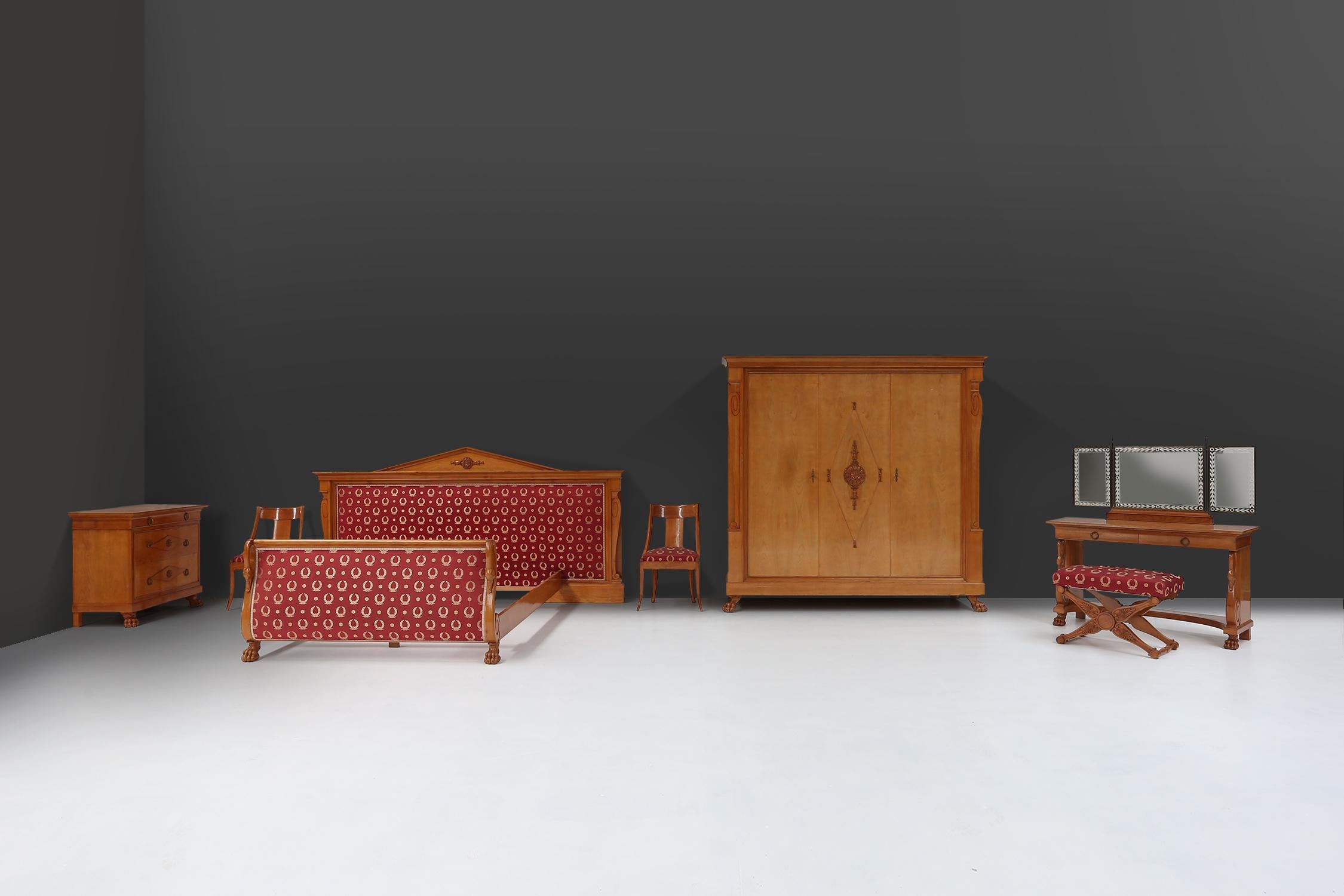 Hervorragendes Schlafzimmer-Set im Napoleon-Stil im Angebot 13
