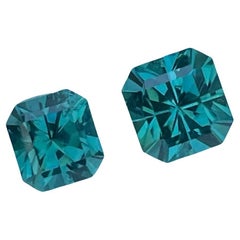 Remarquable bijou en tourmaline bleue naturelle de 1,65 carat