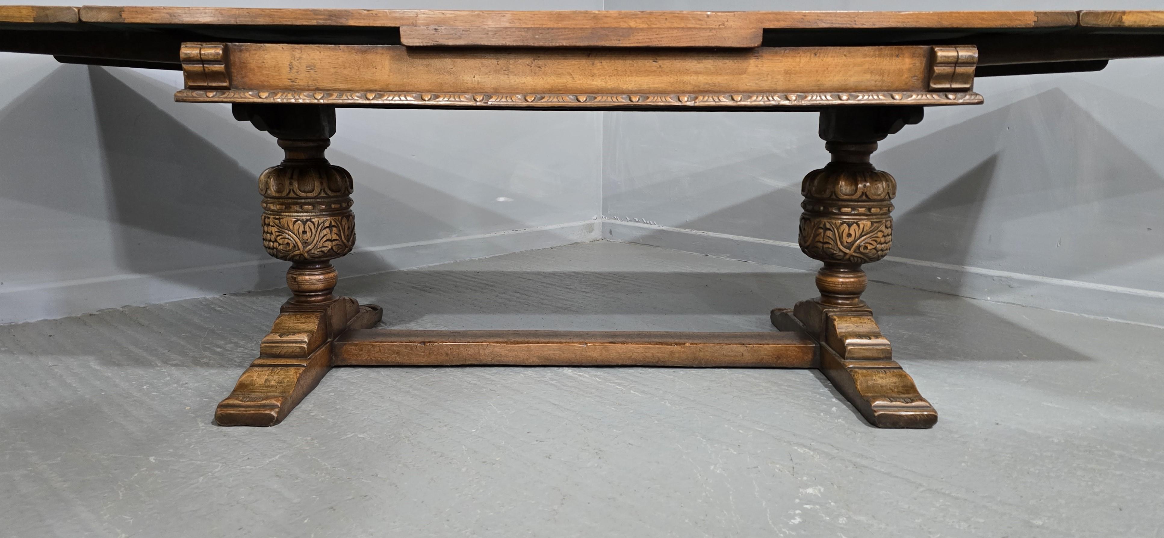 Excepcional Mesa de Comedor de Granja Refrectory de Roble en Bueno estado para la venta en Swadlincote, GB