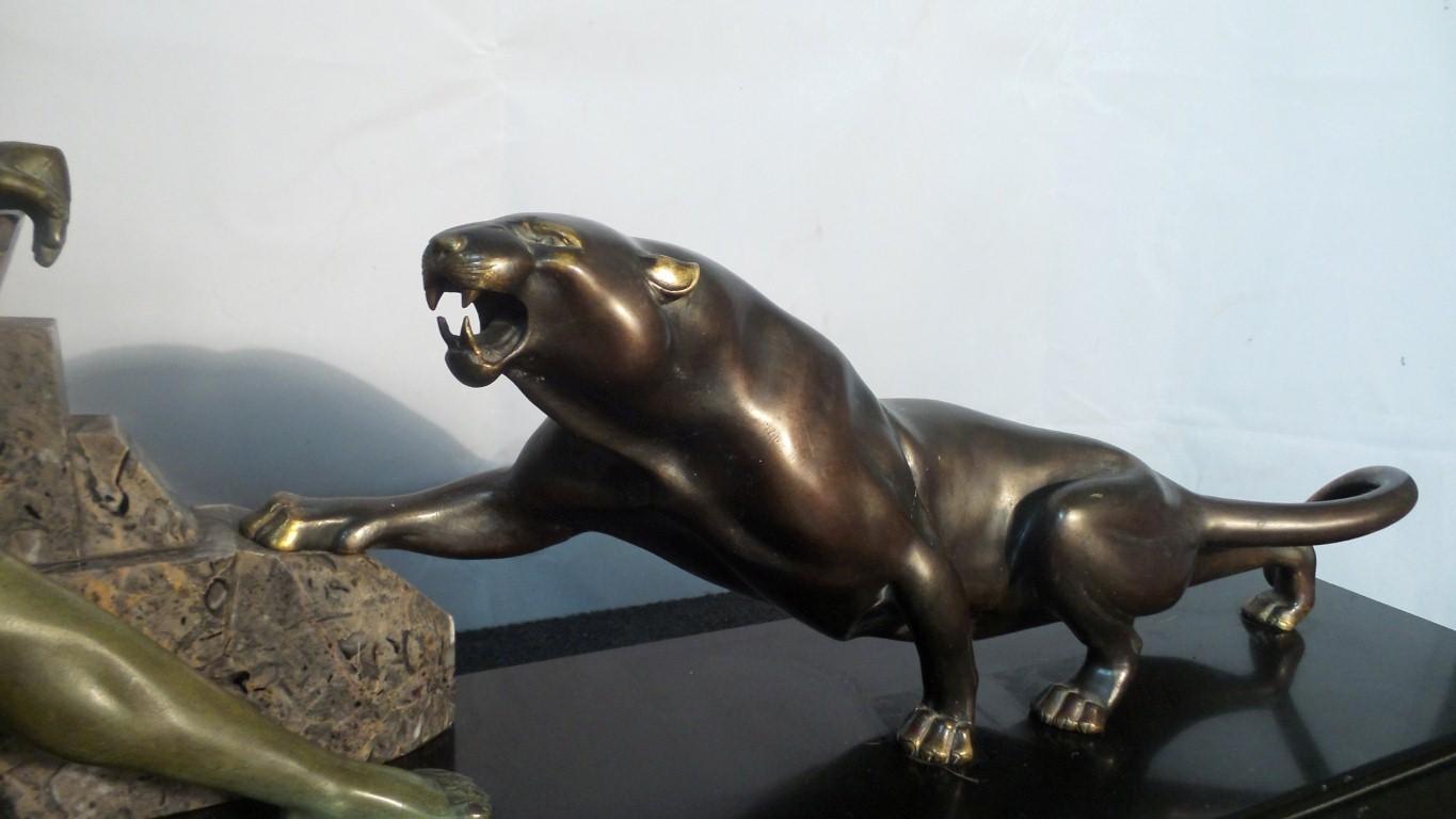 Outstanding Original Art Deco Bronze Study of Hunter and Panther by J Brault In Good Condition In Blackpool, Lancashire
