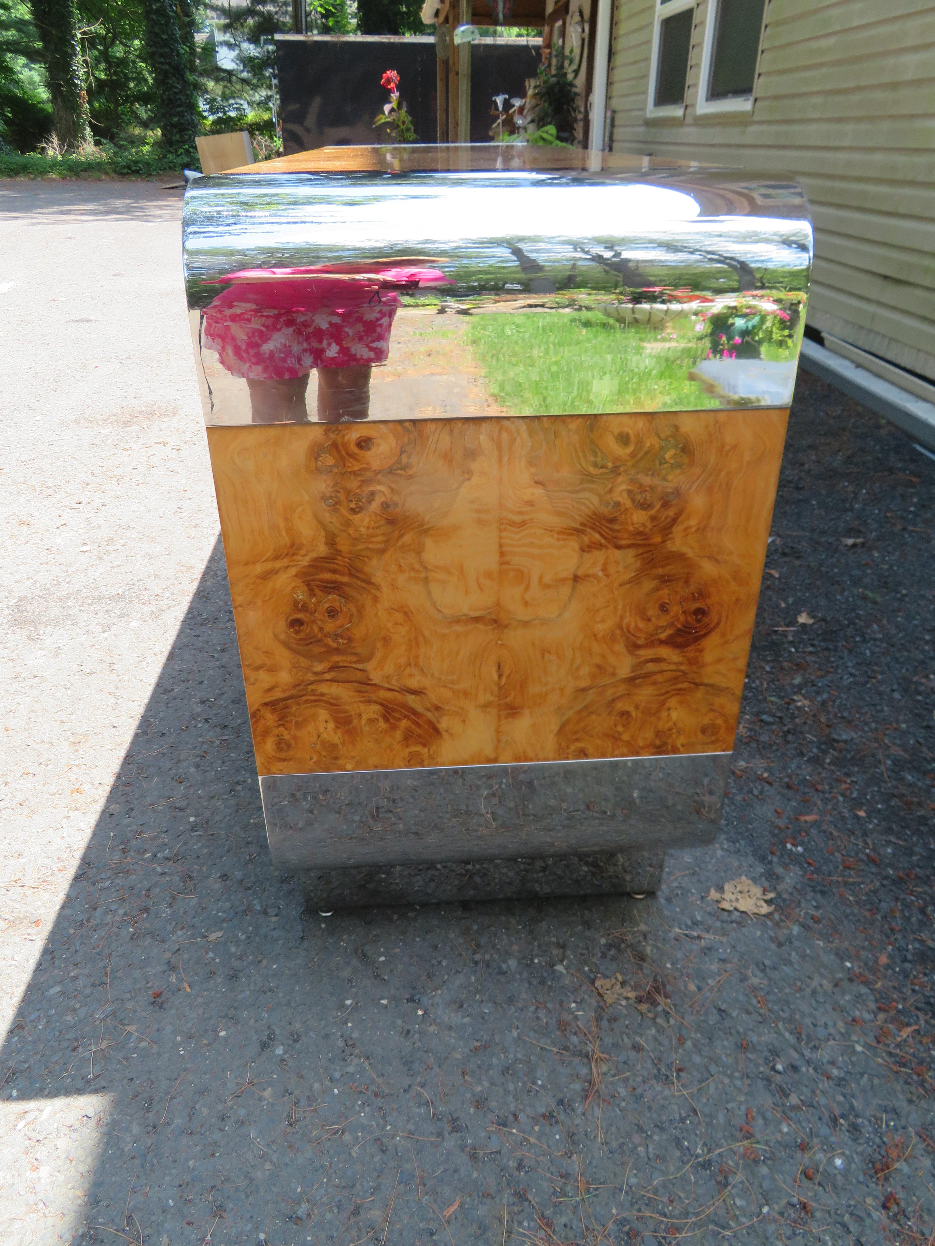 Mid-Century Modern Outstanding Pace Collection Burl and Chrome Credenza Leon Rosen For Sale
