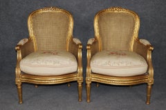 Hervorragendes Paar Luminous French Giltwood Cane Louis XVI Bergere Chairs