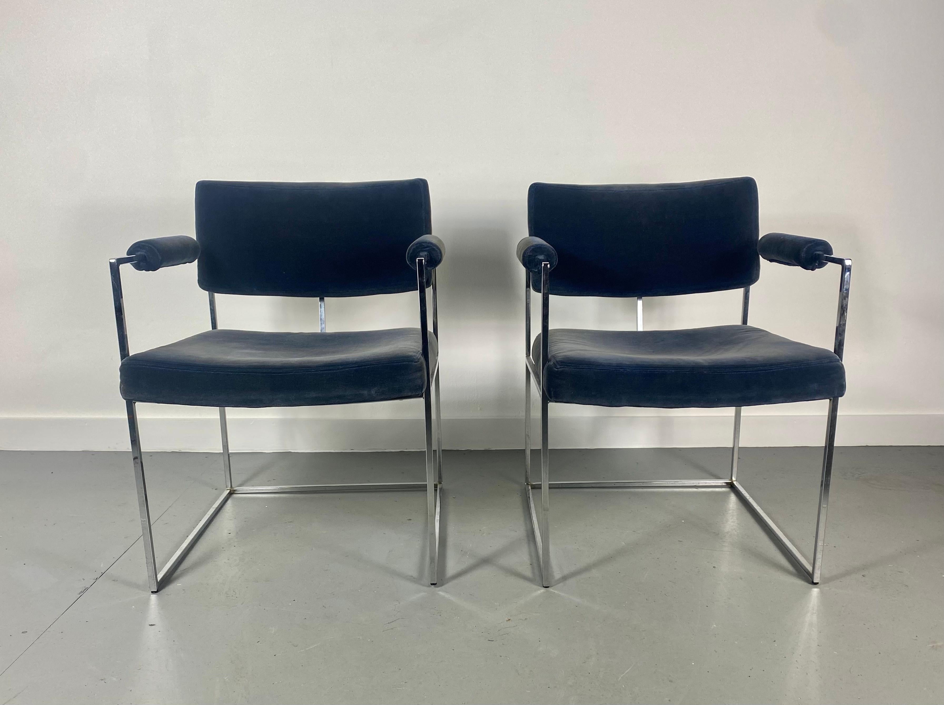 Paire exceptionnelle de chaises de salle à manger/de salon chromées de Milo Baughman, mi-siècle moderne en vente 2