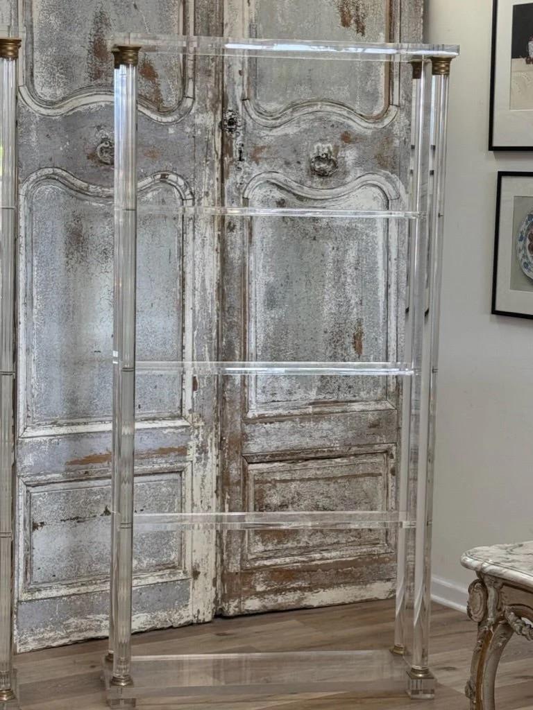 Exceptionnelle paire d'étagères de la Maison Jansen Bon état - En vente à Charlottesville, VA