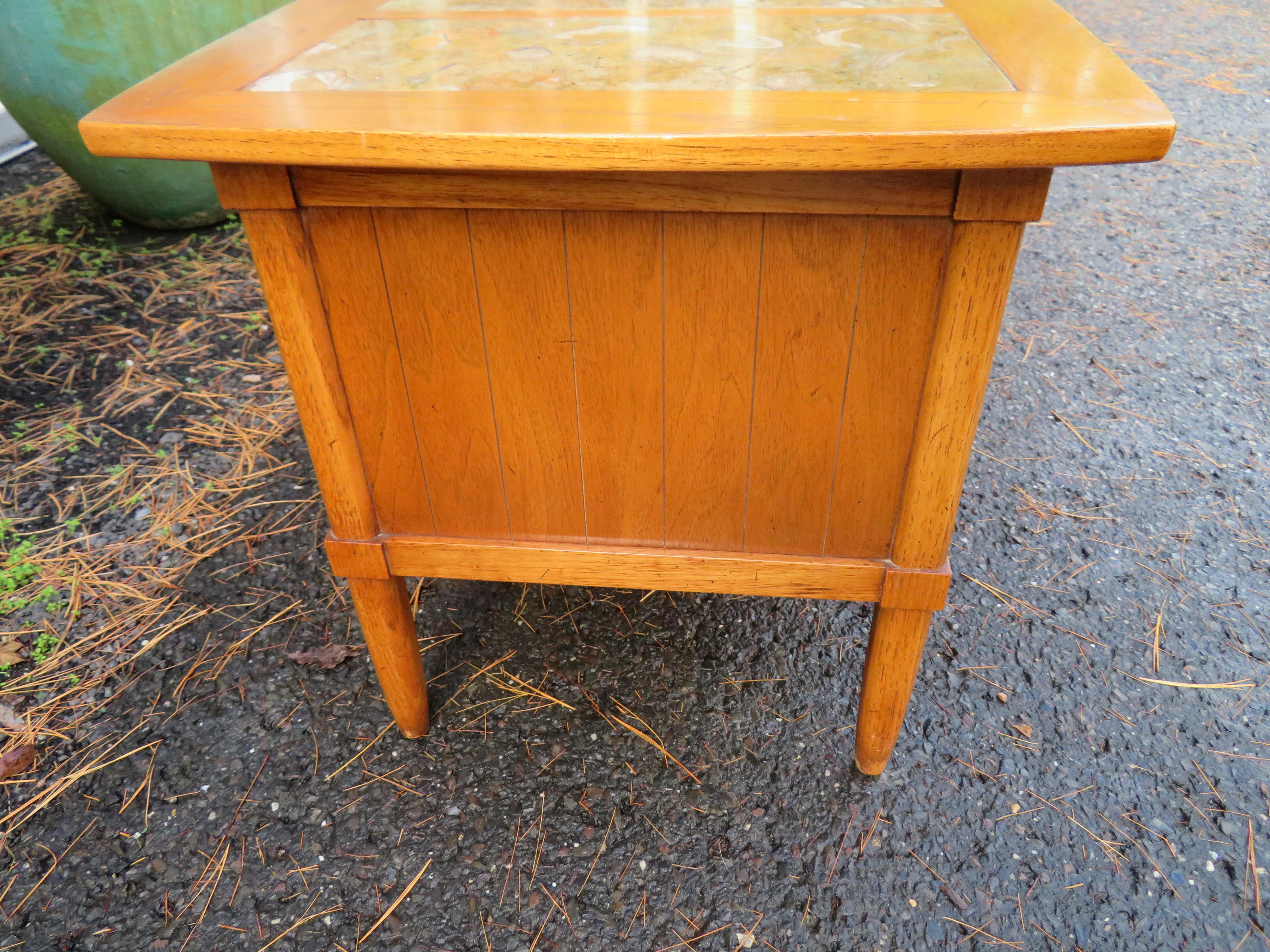 Outstanding Pair Sophisticate By Tomlinson End Table Night Stands Mid-Century For Sale 2