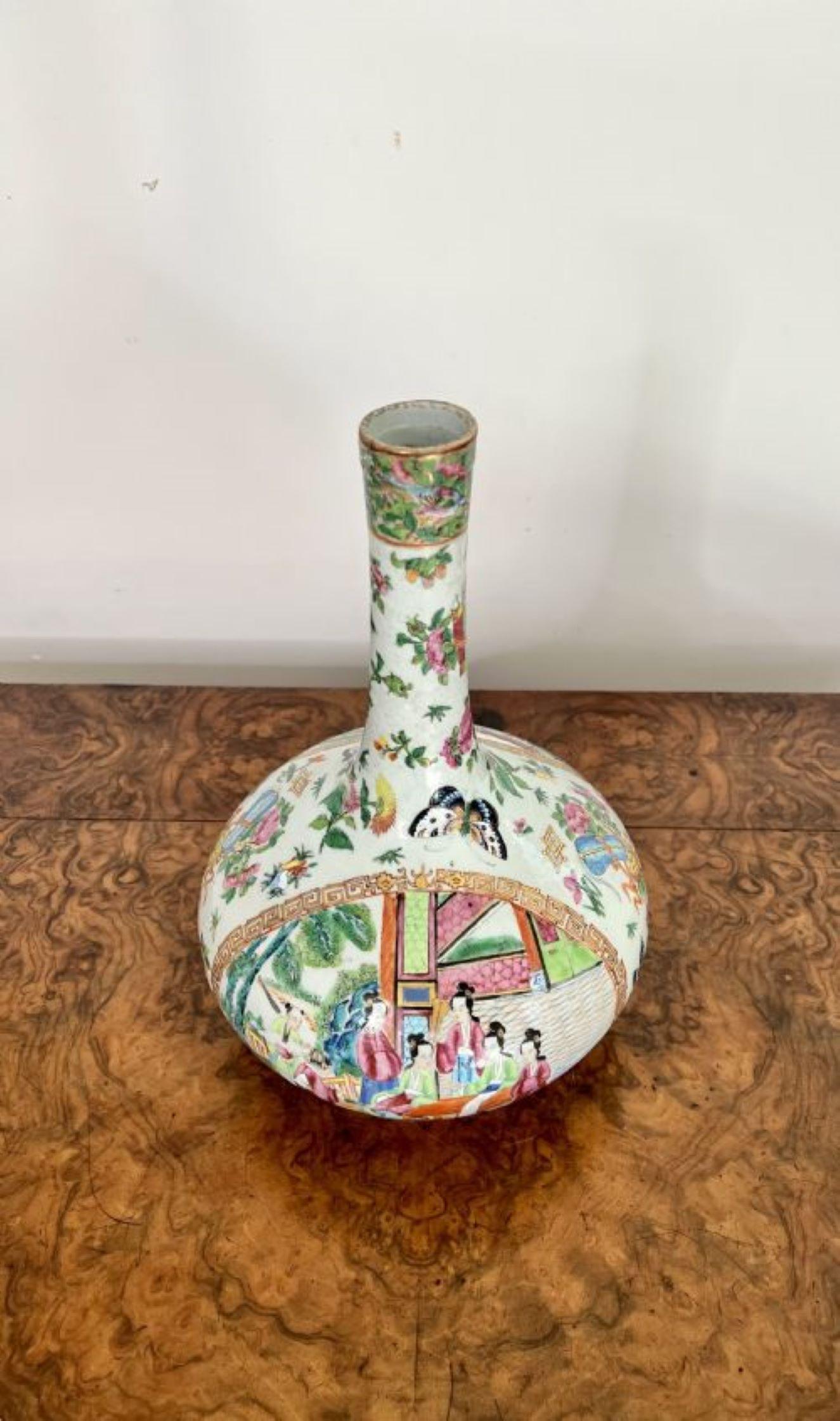 Outstanding quality 19th century large Chinese famille rose vase  In Good Condition For Sale In Ipswich, GB