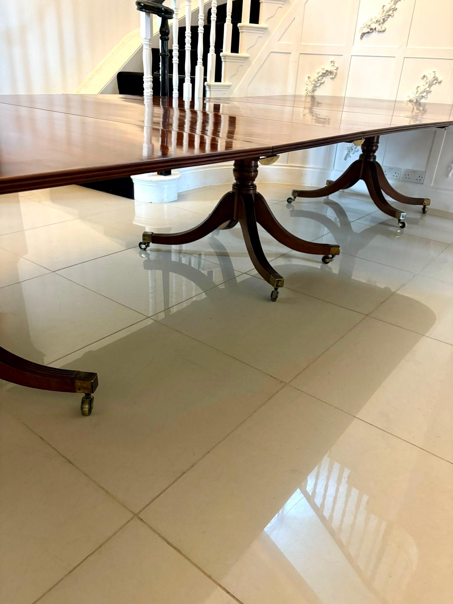 English Outstanding Quality Antique 16/18 Seater Figured Mahogany 3 Pilar Dining Table For Sale