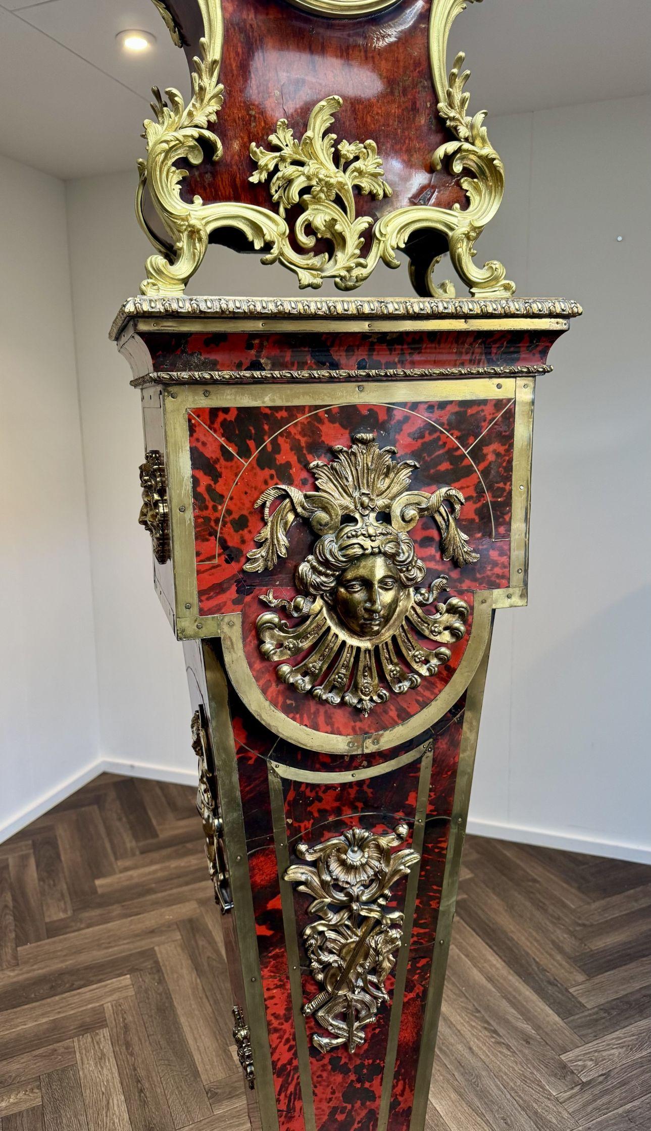 Orologio a staffa Boulle francese del XIX secolo e supporto di qualità eccezionale in vendita 5