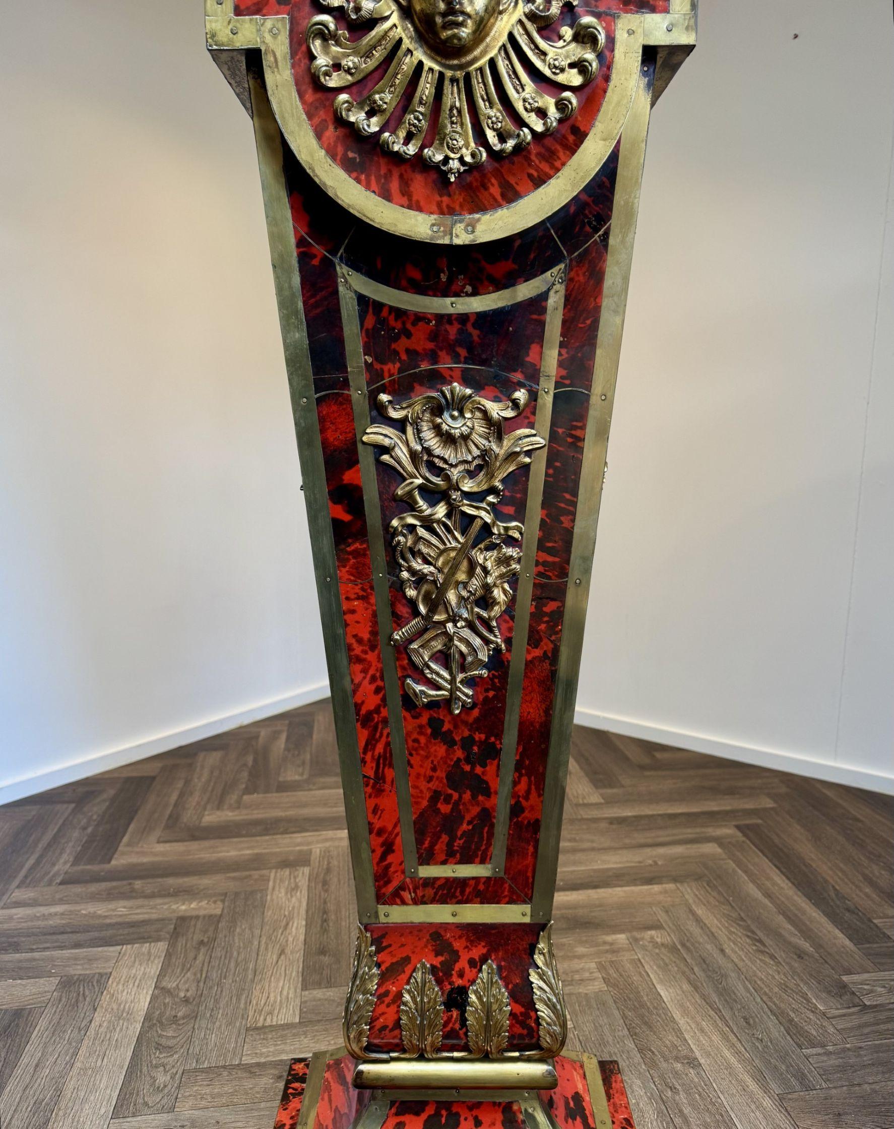 Orologio a staffa Boulle francese del XIX secolo e supporto di qualità eccezionale in vendita 1