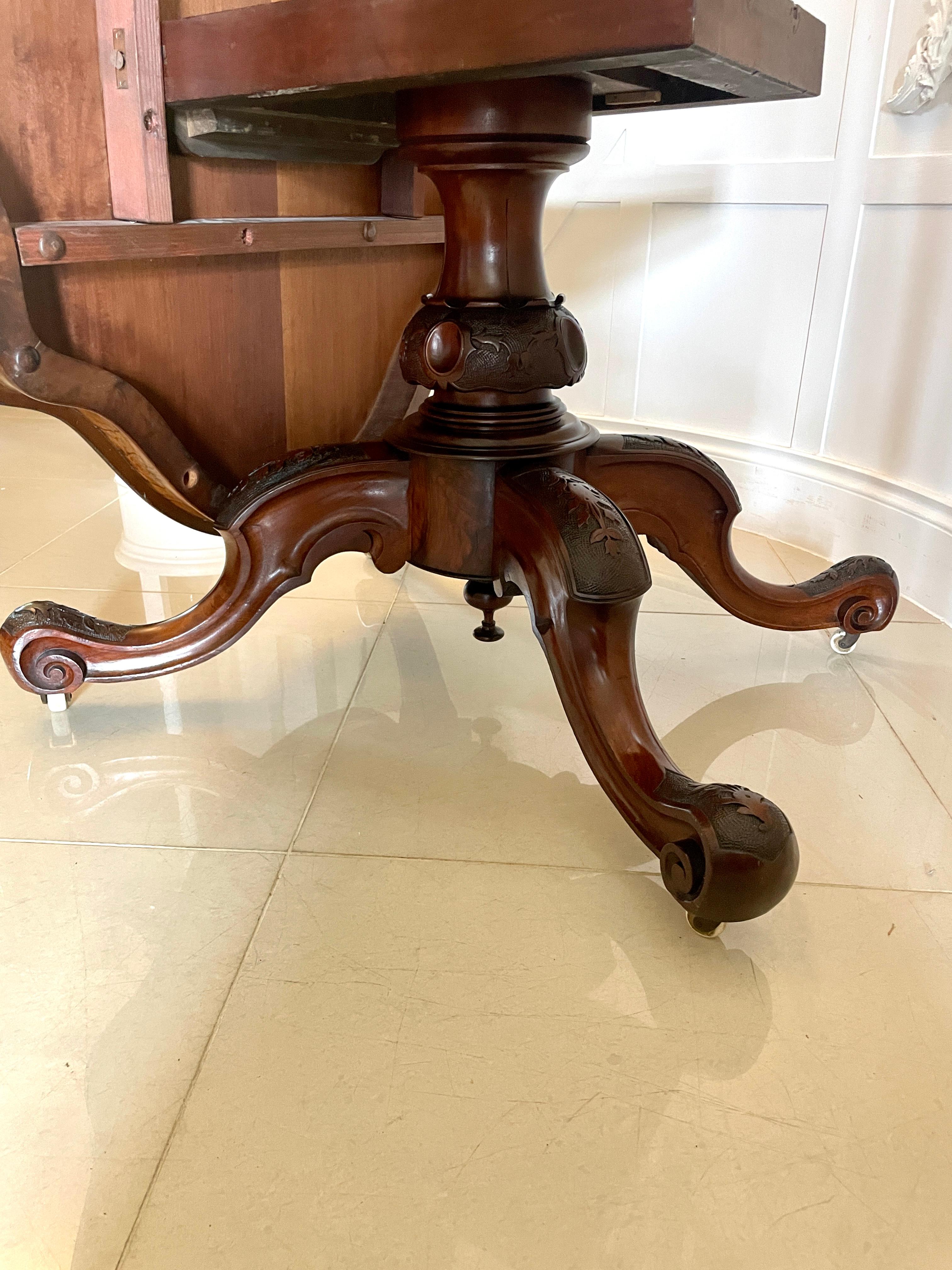 Outstanding Quality Antique 6 Seater Victorian Burr Walnut Centre/Dining Table For Sale 6
