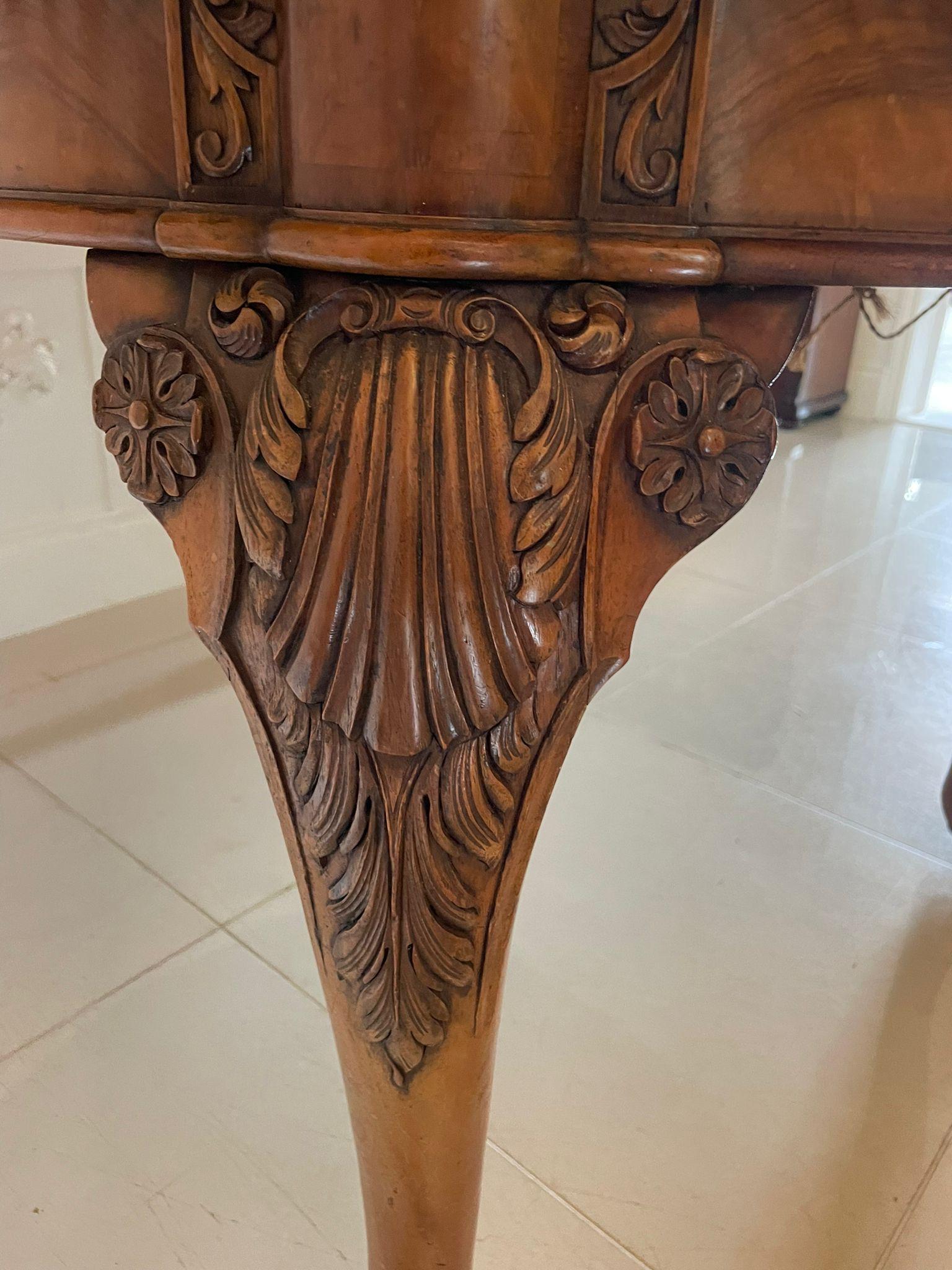 Edwardian Outstanding Quality Antique Burr Walnut Extending Dining Table By Maple & Co.