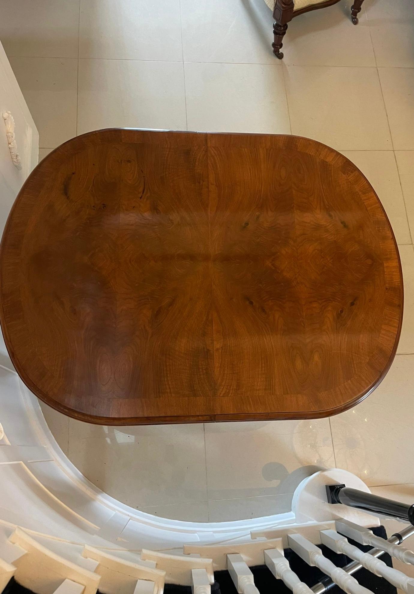 Outstanding Quality Antique Burr Walnut Extending Dining Table By Maple & Co. In Good Condition In Suffolk, GB