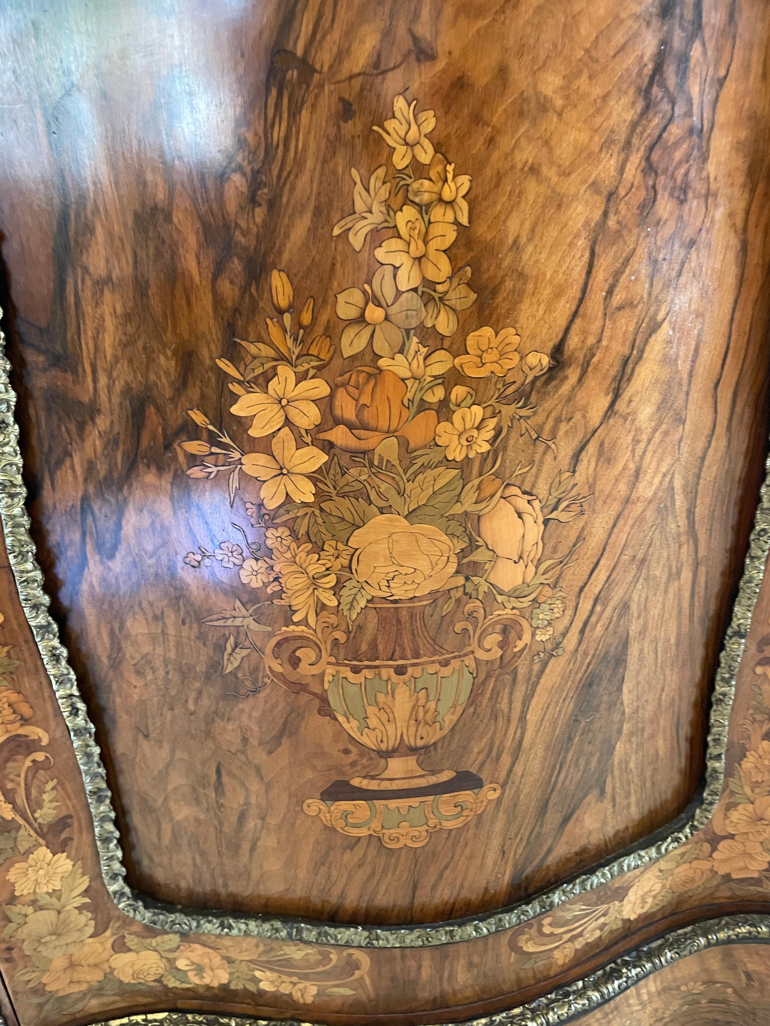 English Outstanding Quality Antique Burr Walnut Inlaid Floral Marquetry Side Cabinet For Sale