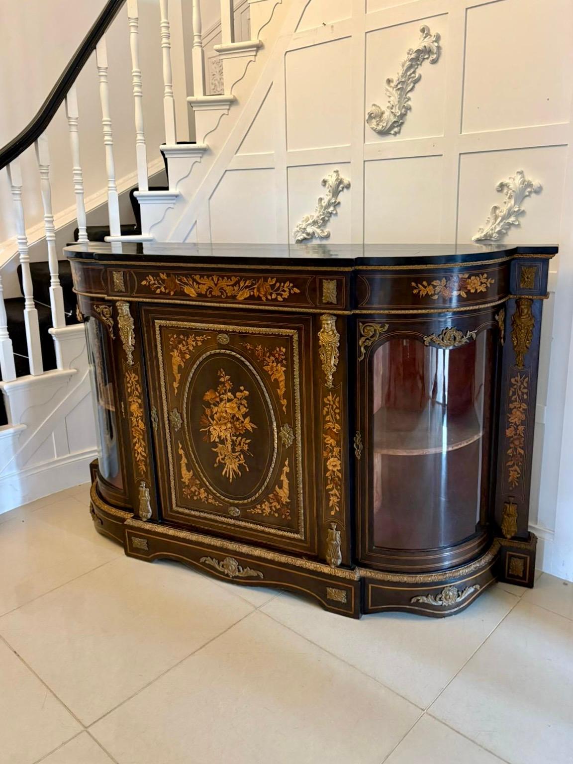 Credenza antigua de marquetería floral ebonizada y taraceada de calidad excepcional en venta 6