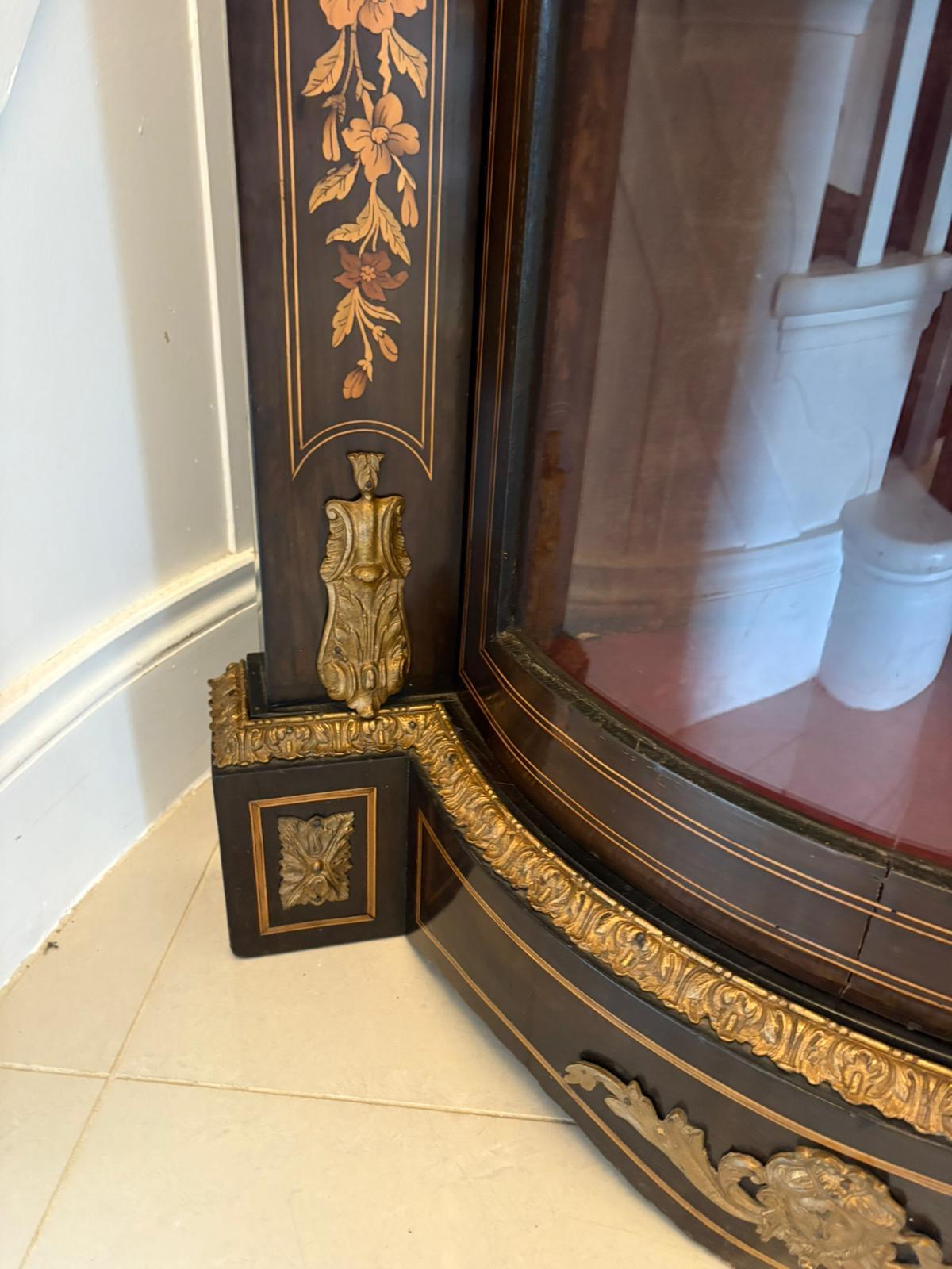 Credenza antigua de marquetería floral ebonizada y taraceada de calidad excepcional en Bueno estado para la venta en Suffolk, GB