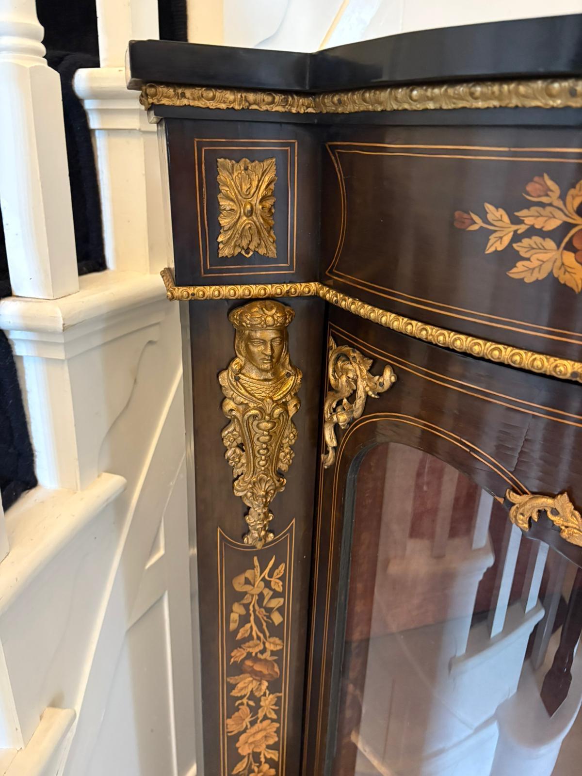Credenza antigua de marquetería floral ebonizada y taraceada de calidad excepcional Ébano en venta