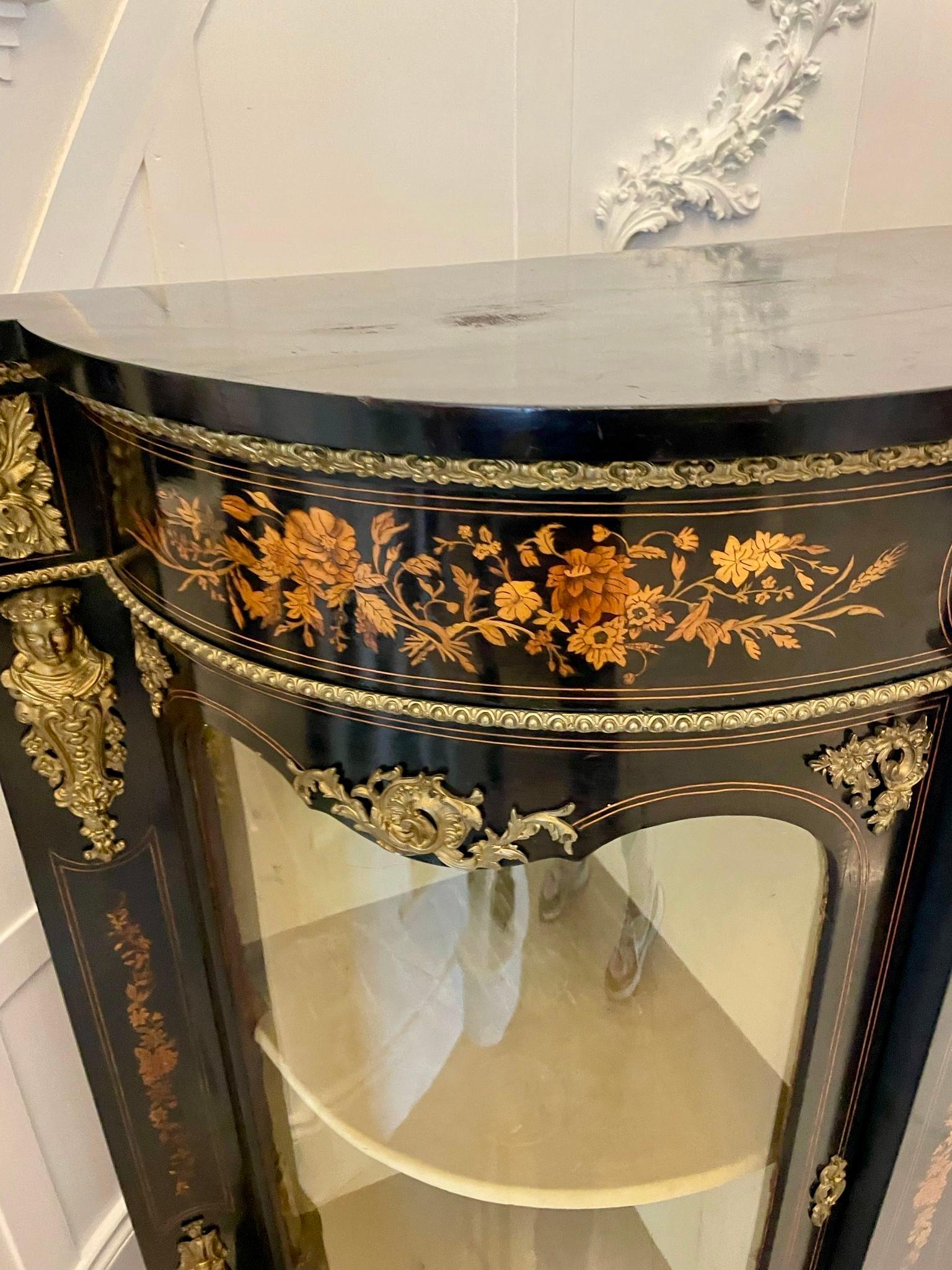 Crédence ancienne en marqueterie florale incrustée et ébénisée de qualité exceptionnelle en vente 2
