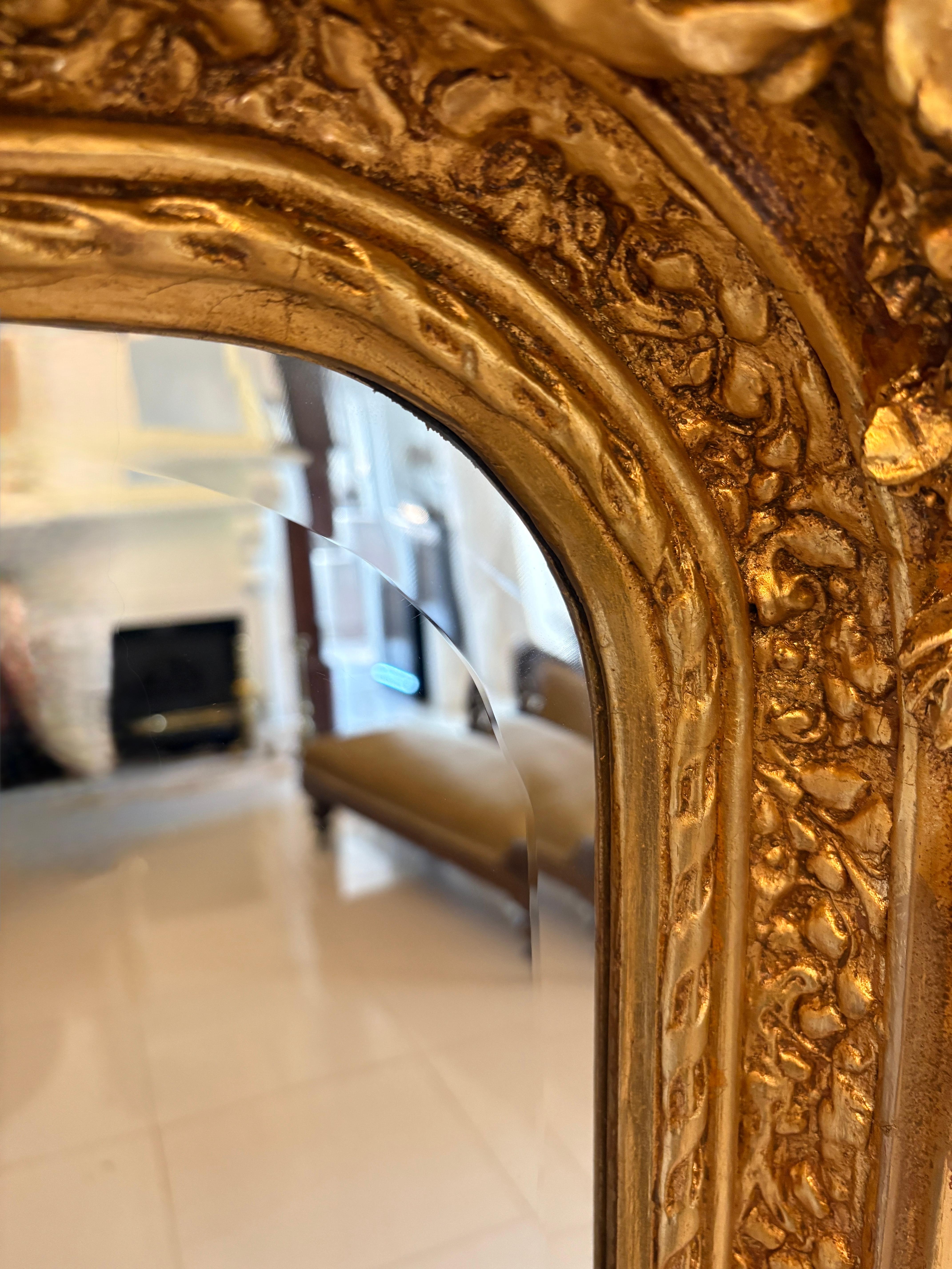Antique Mirror à cadre doré sculpté de l'époque d'Edwardian, d'une qualité exceptionnelle Bon état - En vente à Suffolk, GB