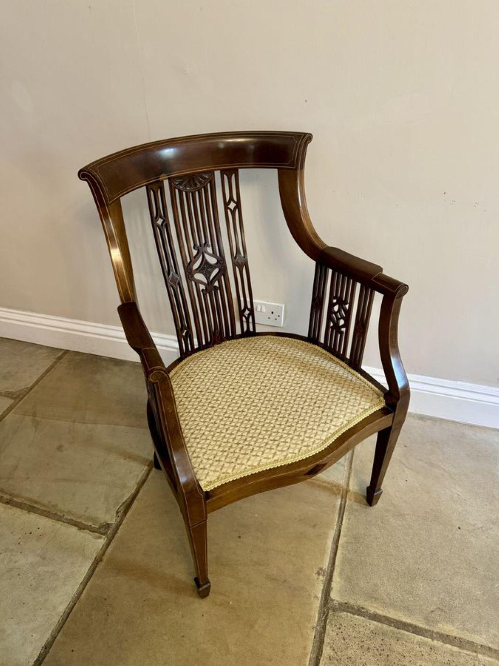 Incrusté Chaise de bureau ancienne de qualité exceptionnelle en acajou incrusté de l'époque édouardienne en vente