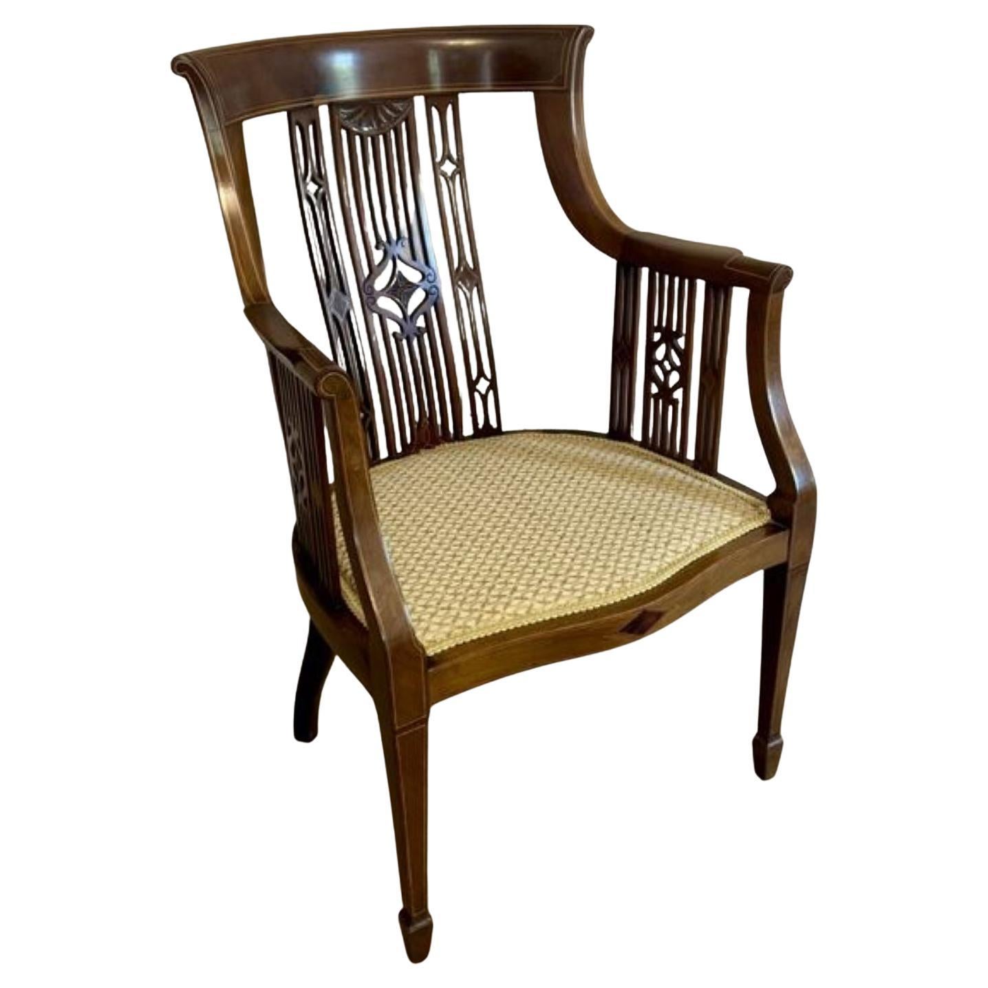 Chaise de bureau ancienne de qualité exceptionnelle en acajou incrusté de l'époque édouardienne en vente