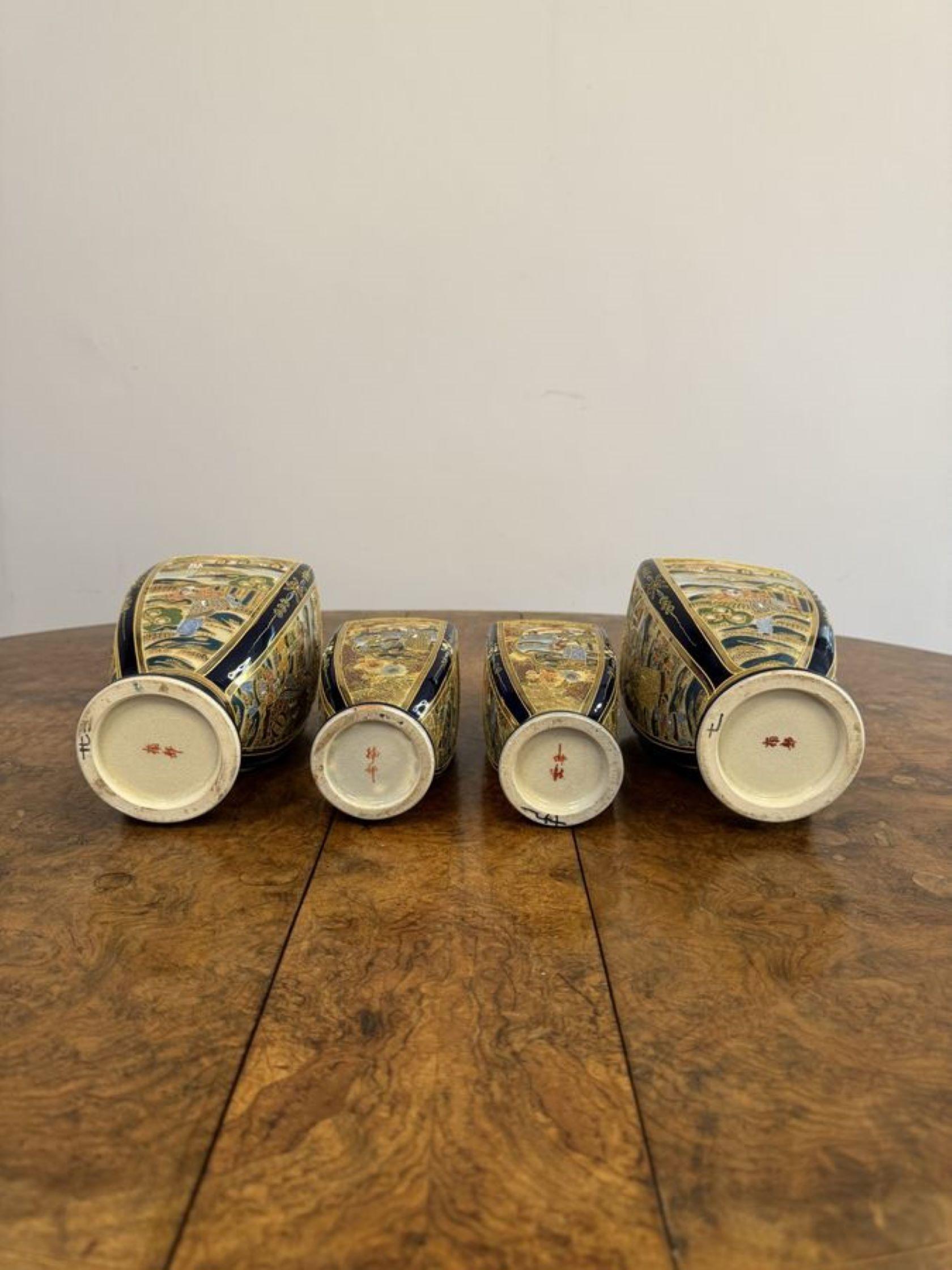 garnitures de vases japonaises anciens de satsuma de qualité exceptionnelle en vente 1