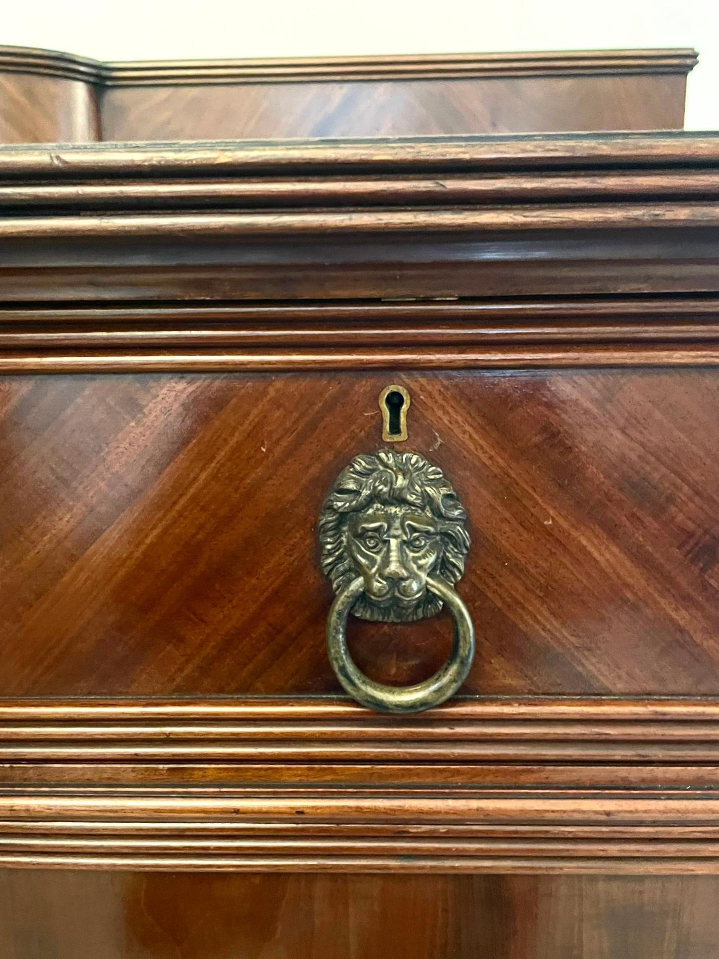 Credenza in mogano antico di eccezionale qualità di Goodalls of Manchester in vendita 11